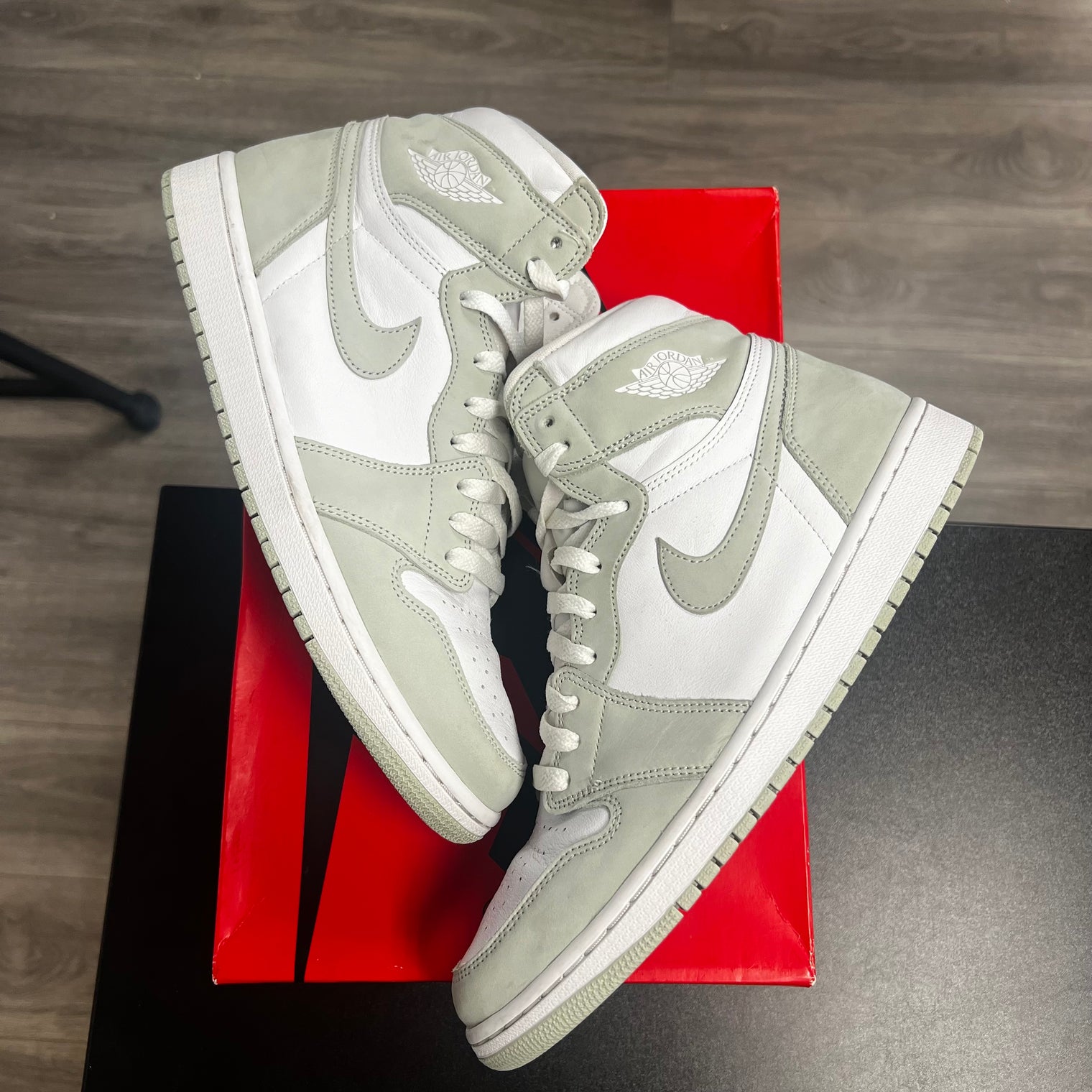 Seafoam Jordan 1 High (W) (USED)