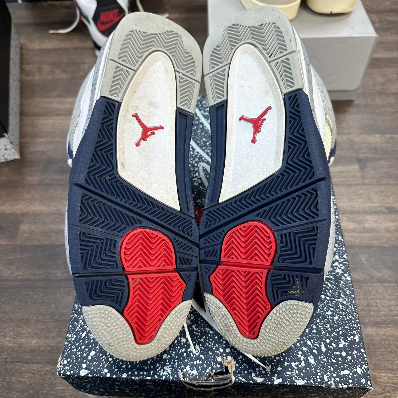 Midnight Navy Jordan 4 (USED)