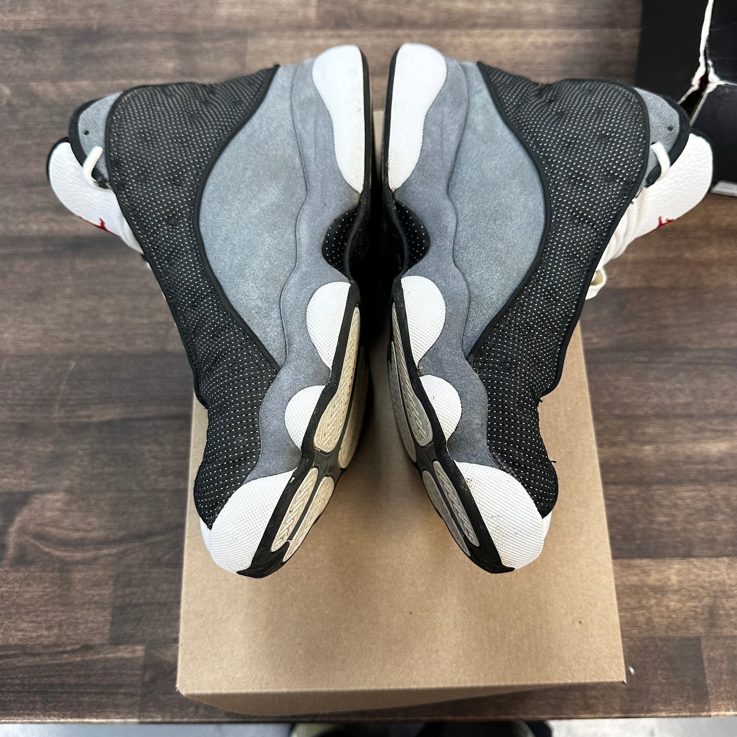 Black Flint Jordan 13 (USED)