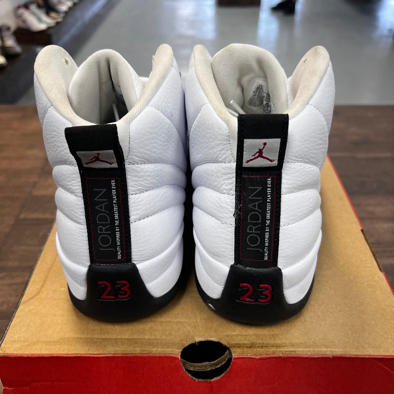 Taxi Flip Jordan 12 (USED)