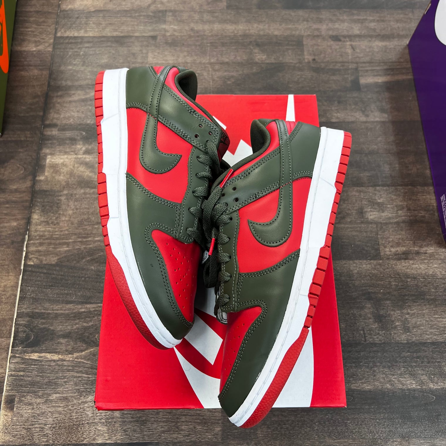Khaki Red Dunk Low (USED)