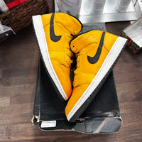 (GS) University Gold Black Jordan 1 Mid  (USED)