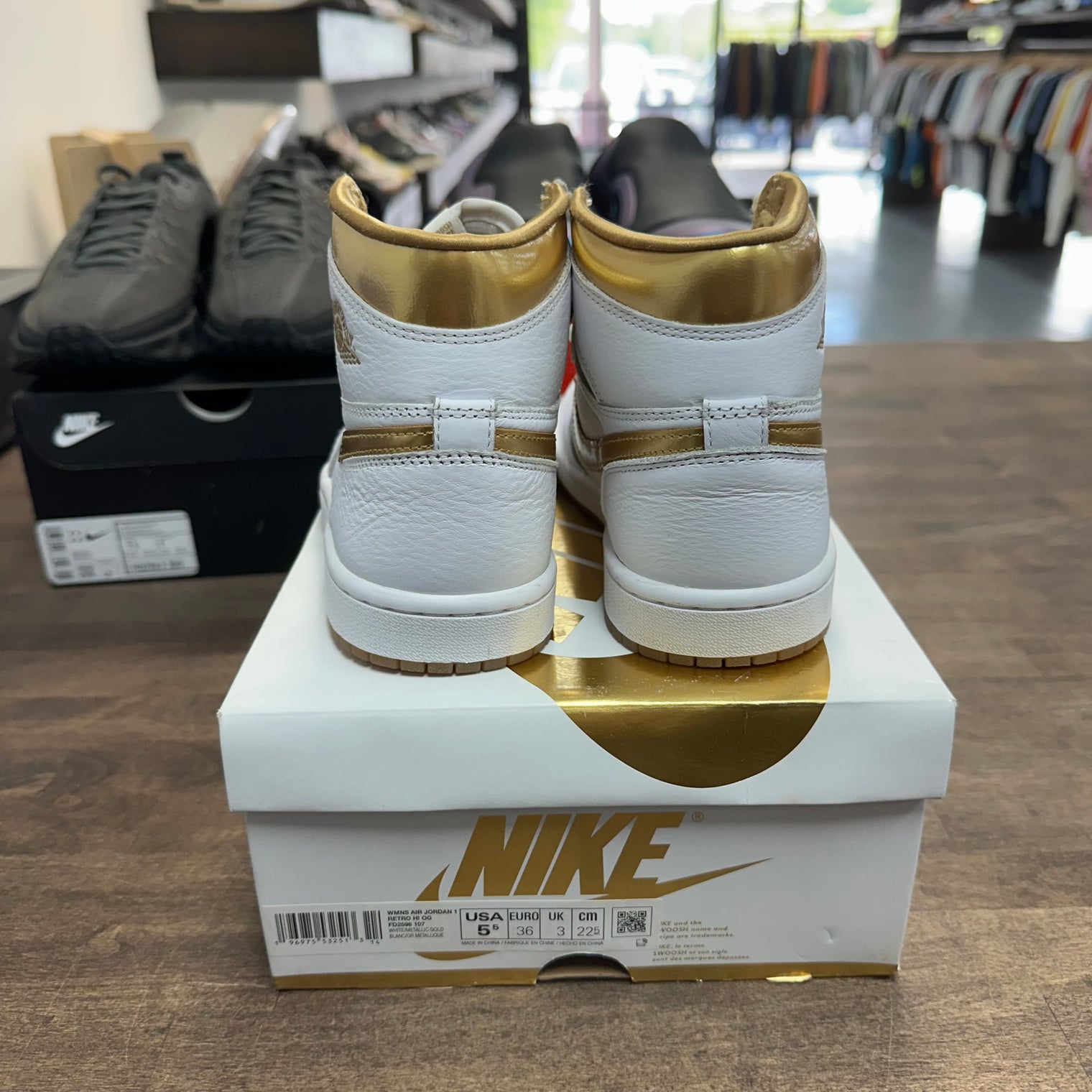 White Gold Jordan 1 High (W) (USED)