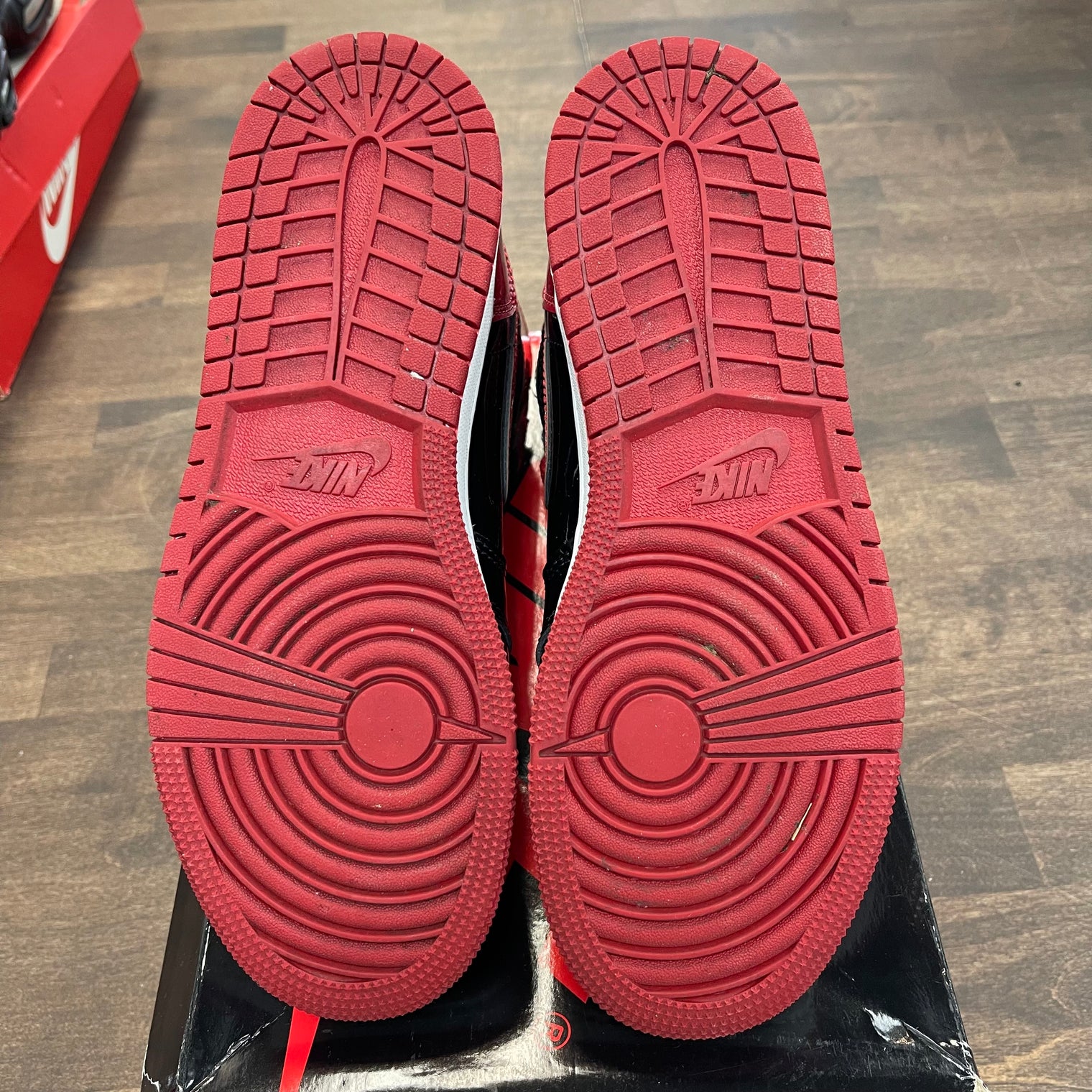 (GS) Patent Bred Jordan 1 High (USED)