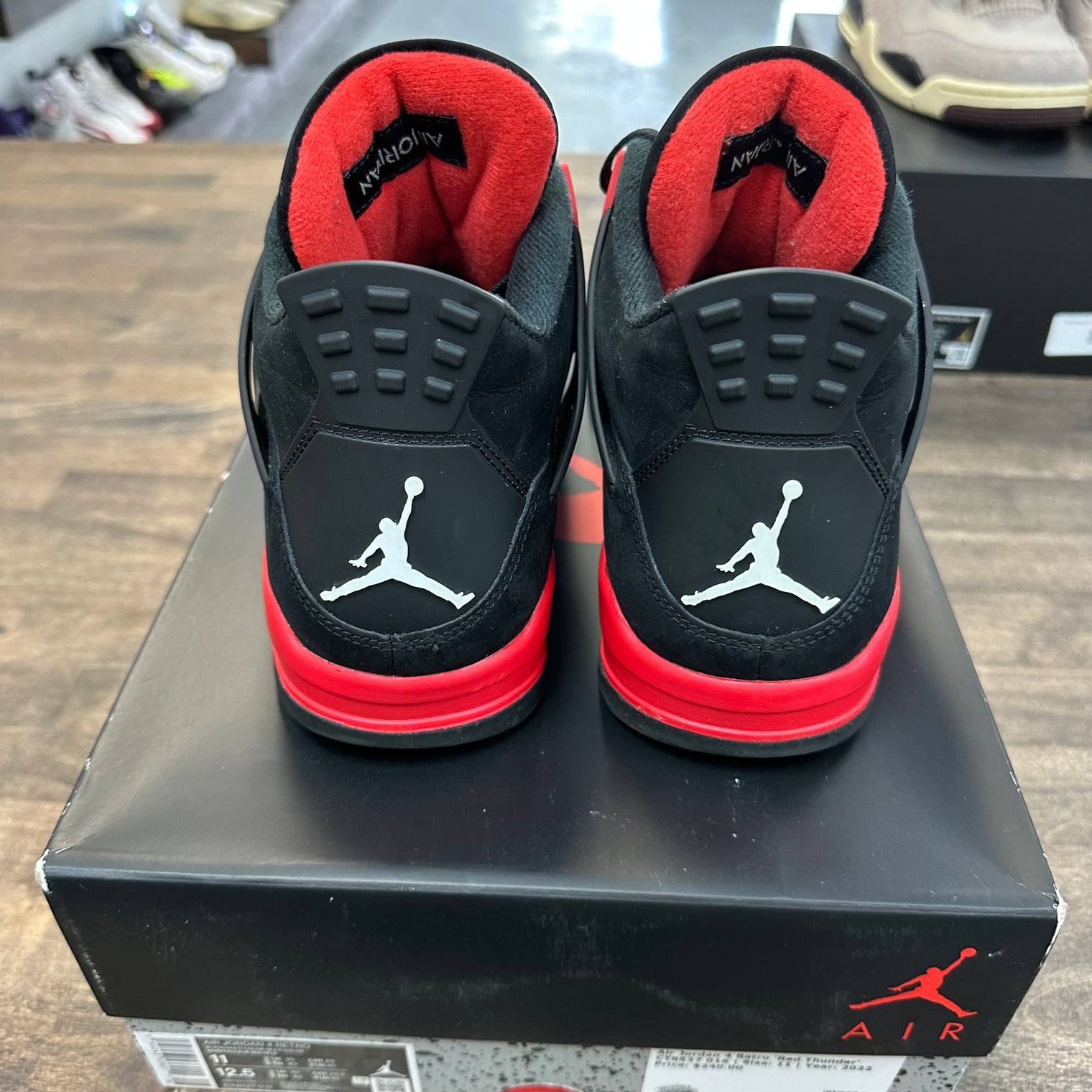 Red Thunder Jordan 4 (USED)