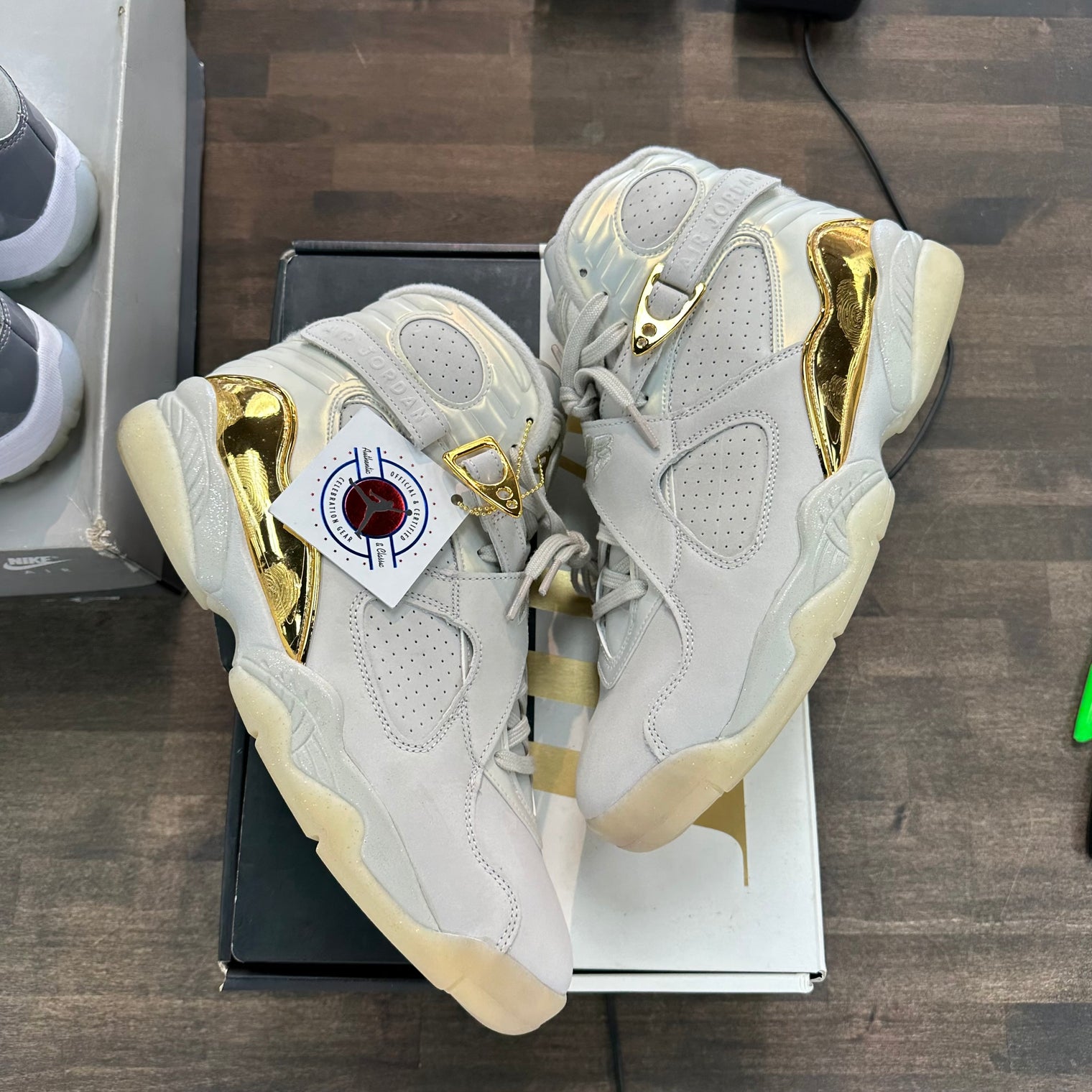 Champagne Jordan 8 Retro (Lightly Worn)