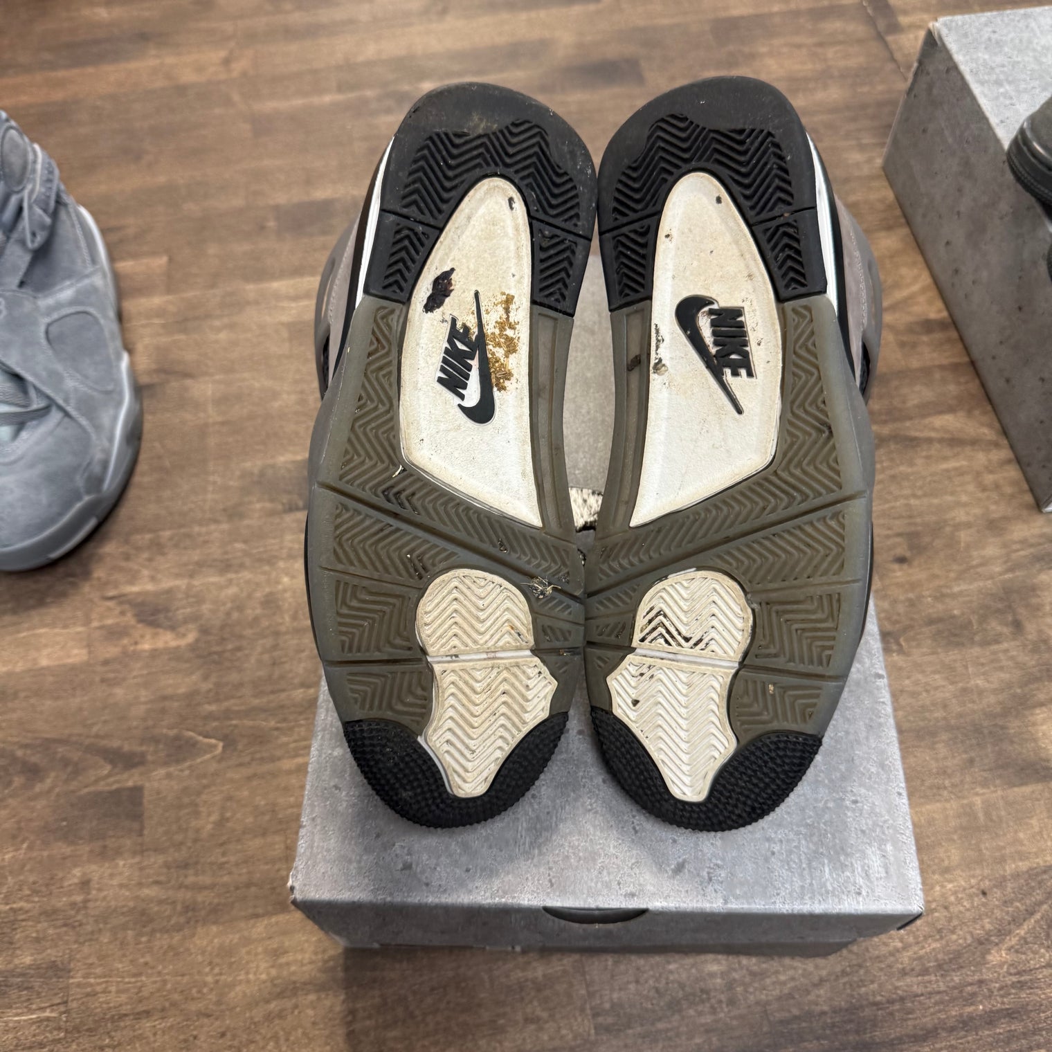 Cave Stone Jordan 4 Retro (USED)