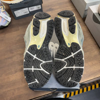 New Balance 2002R Protection Pack Mirage Grey (US 9.5) (USED)