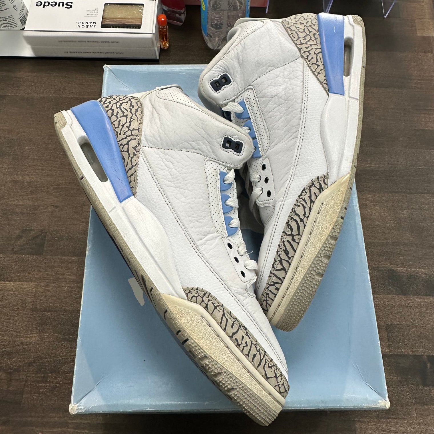 UNC Jordan 3 Retro (USED)