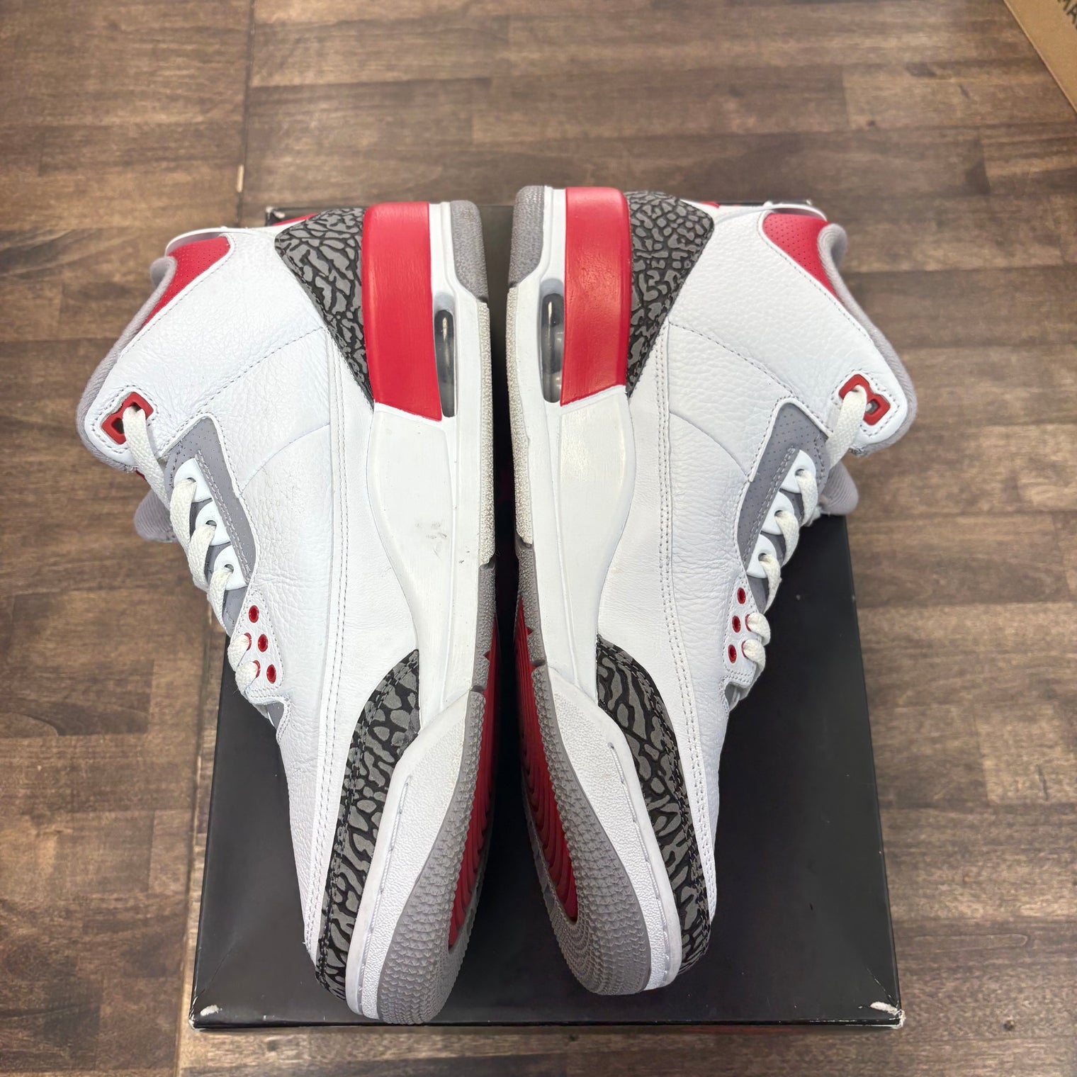 Fire Red Jordan 3 (USED)