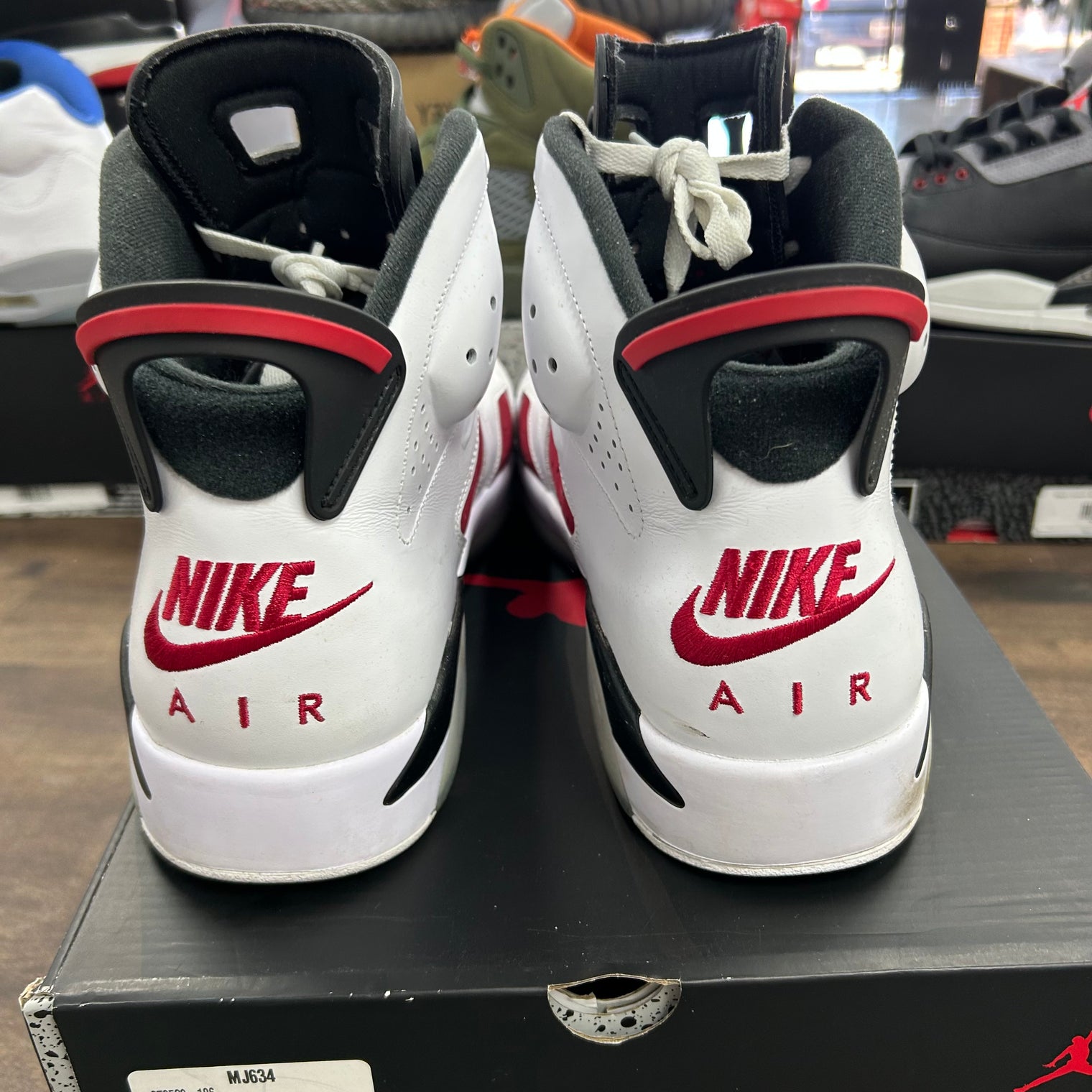 Carmine Jordan 6 Retro (2021) (USED)