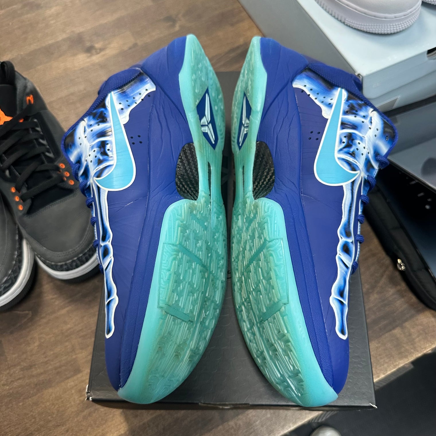 X-Ray Kobe 5 Protro (USED)