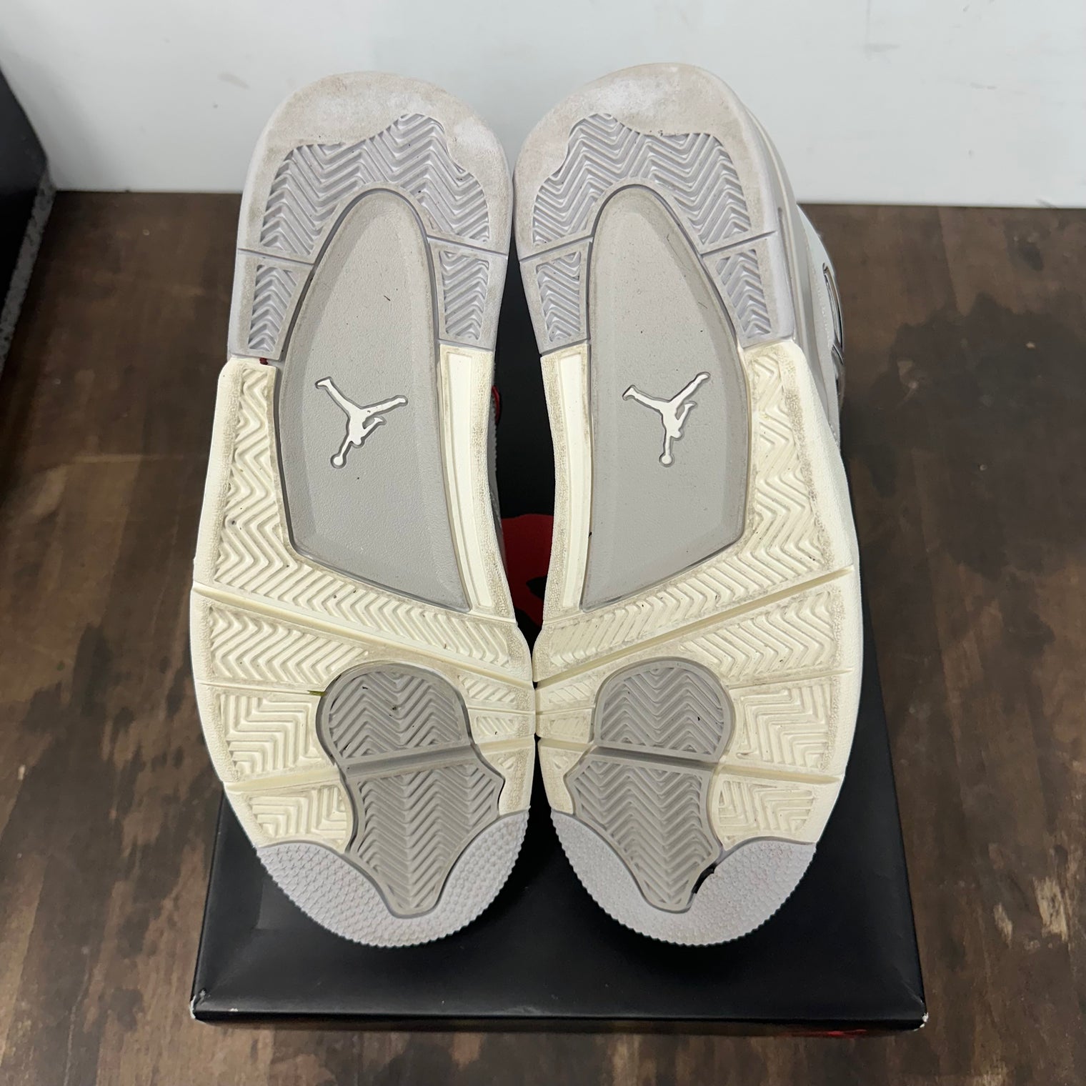 Frozen Moment Jordan 4 (W) (USED)