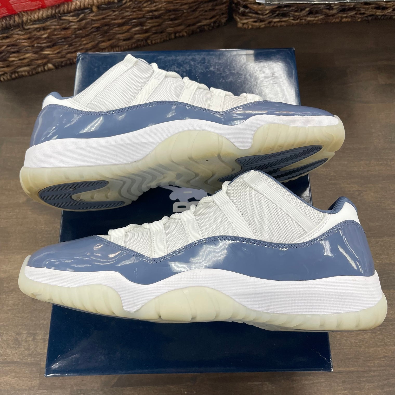 Diffused Blue Jordan 11 Low (USED)