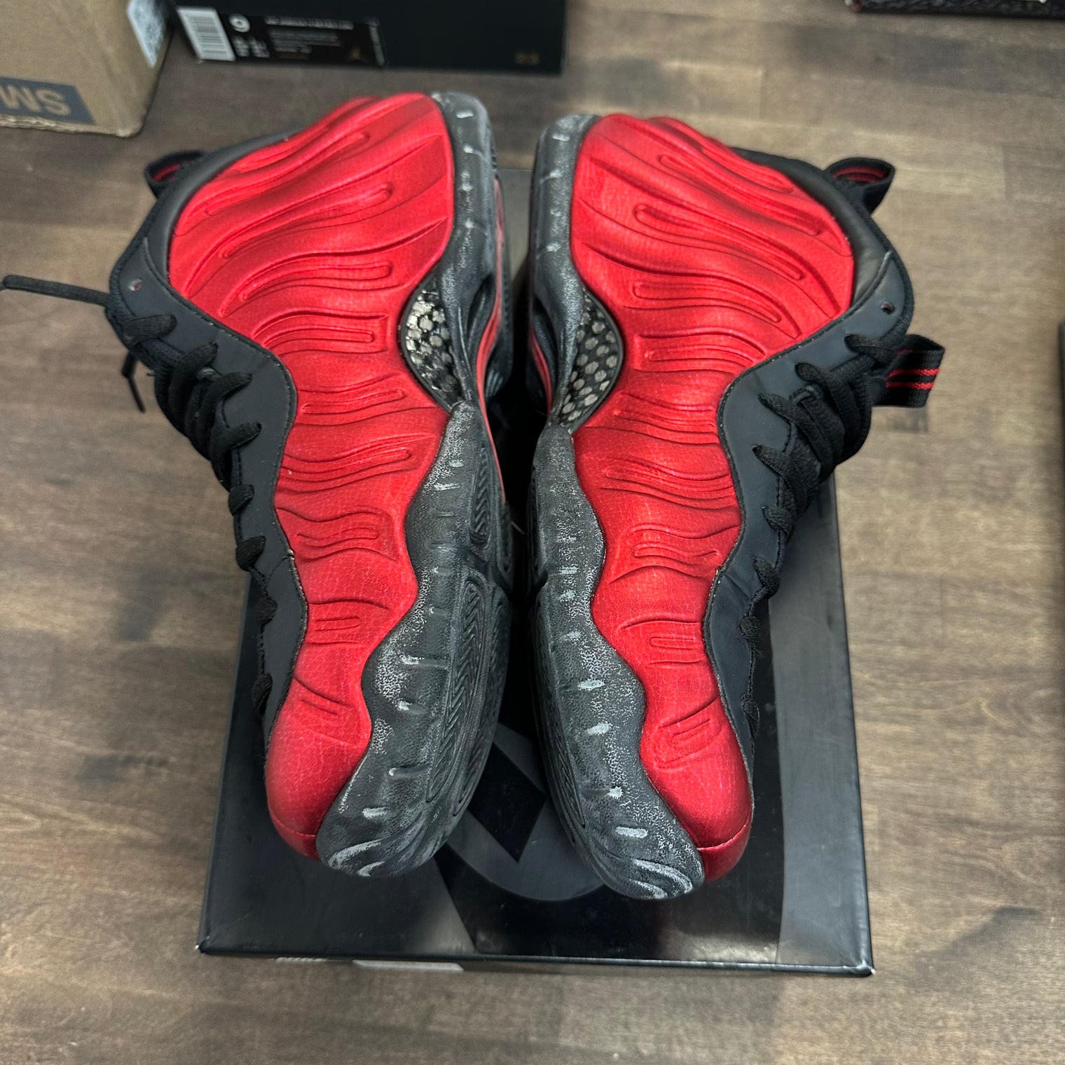 University Red Foamposite Pro (USED)