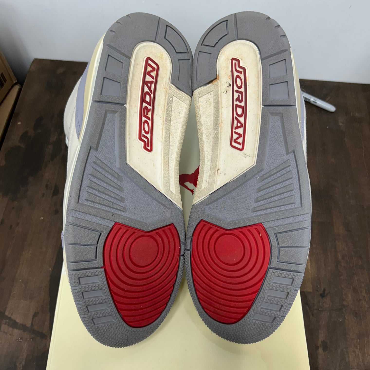 Muslin Jordan 3 Retro (USED)