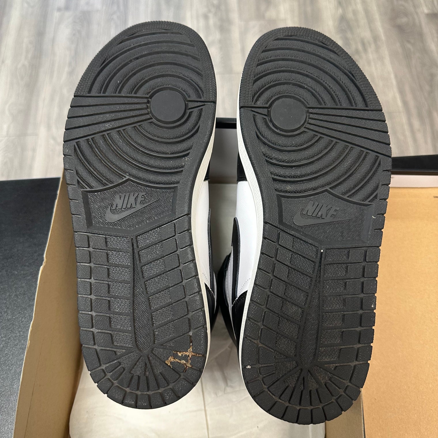 Black White Jordan 1 High Retro (2014) (USED)
