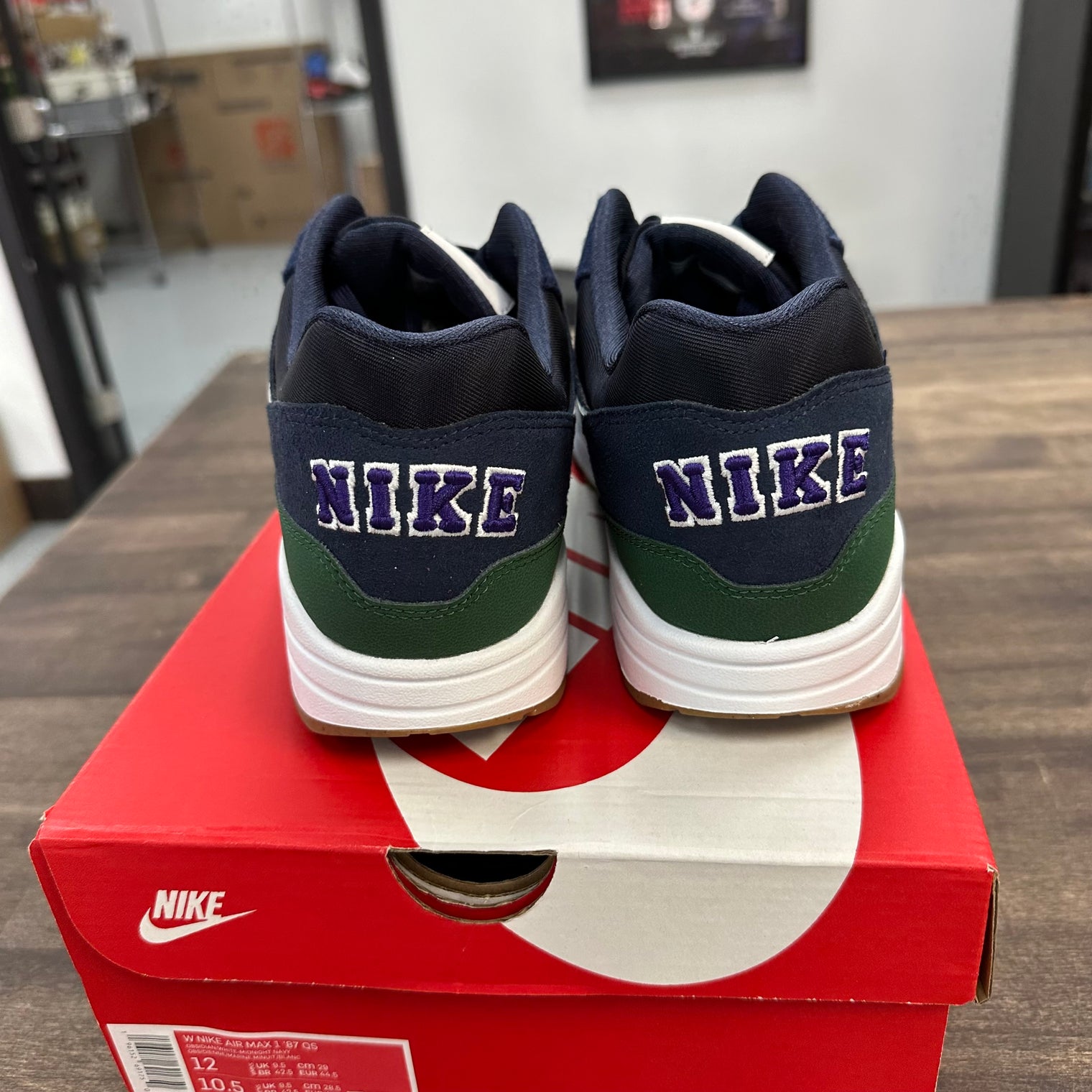 Gorge Green Air Max 1 (W) (USED)
