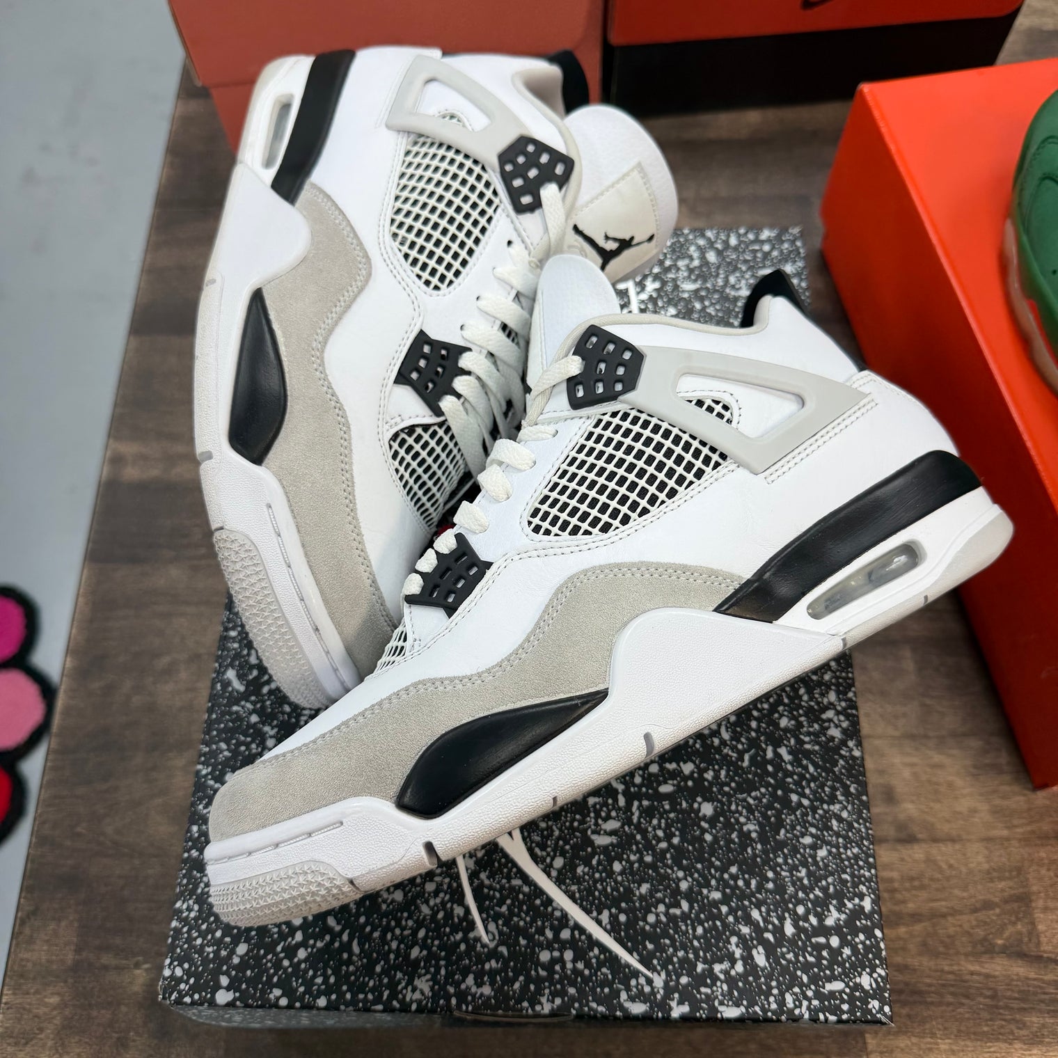 Jordan 4 Retro Military Black (US 10.5) (USED)