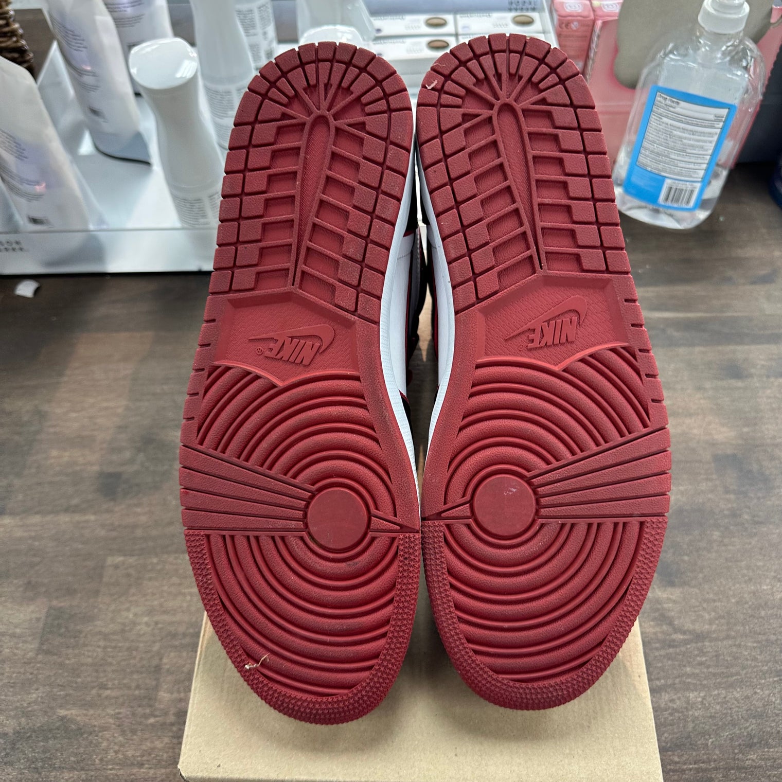 Bloodline Jordan 1 High (USED,No Box)
