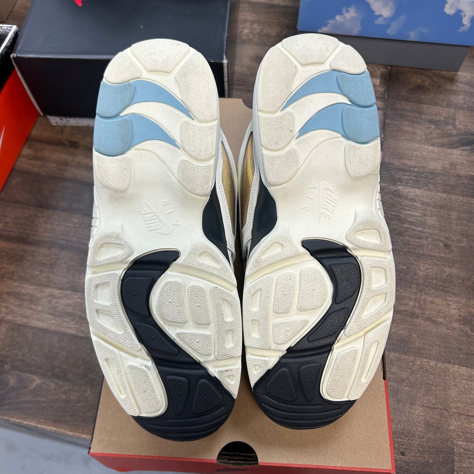 Must Be The Money Nike Air Diamond Turf (USED)