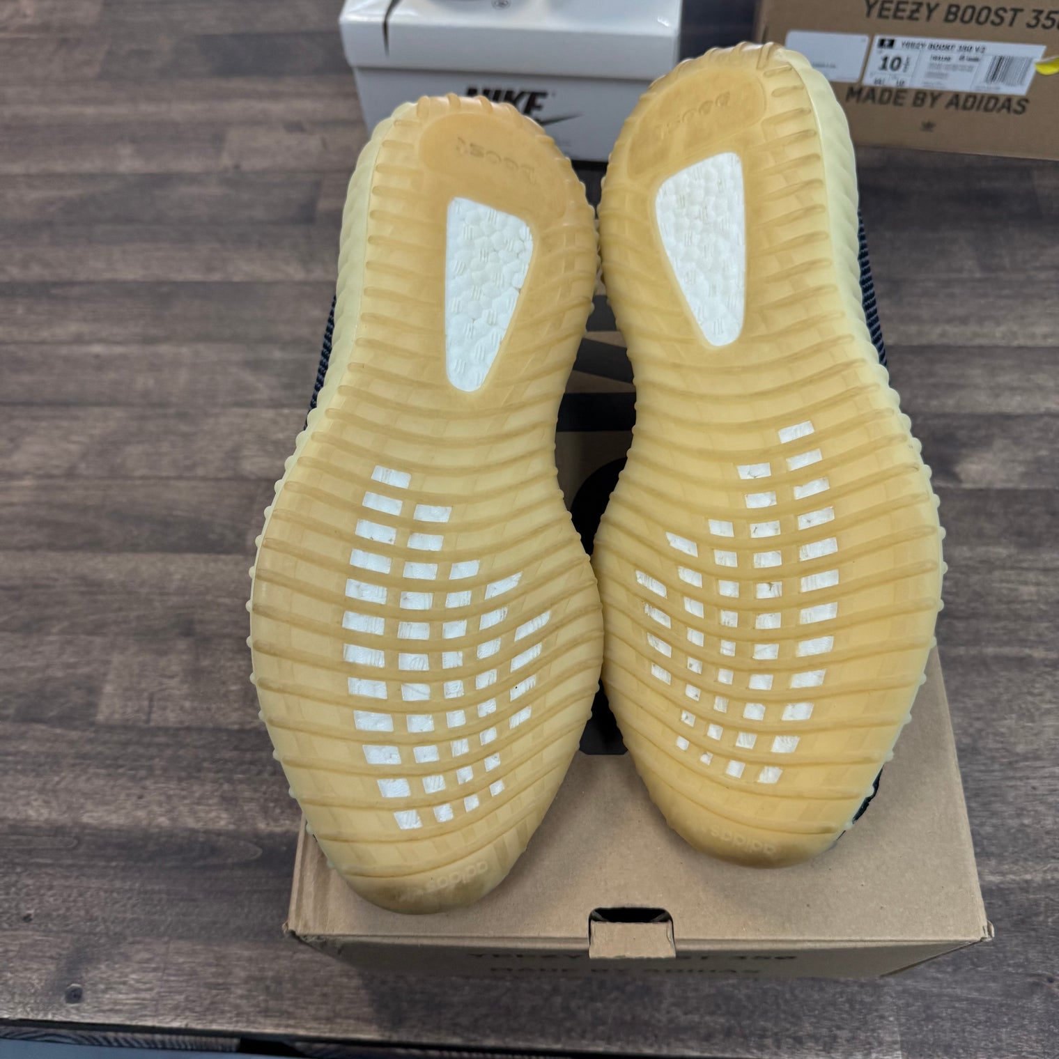 Carbon Yeezy 350 (USED)