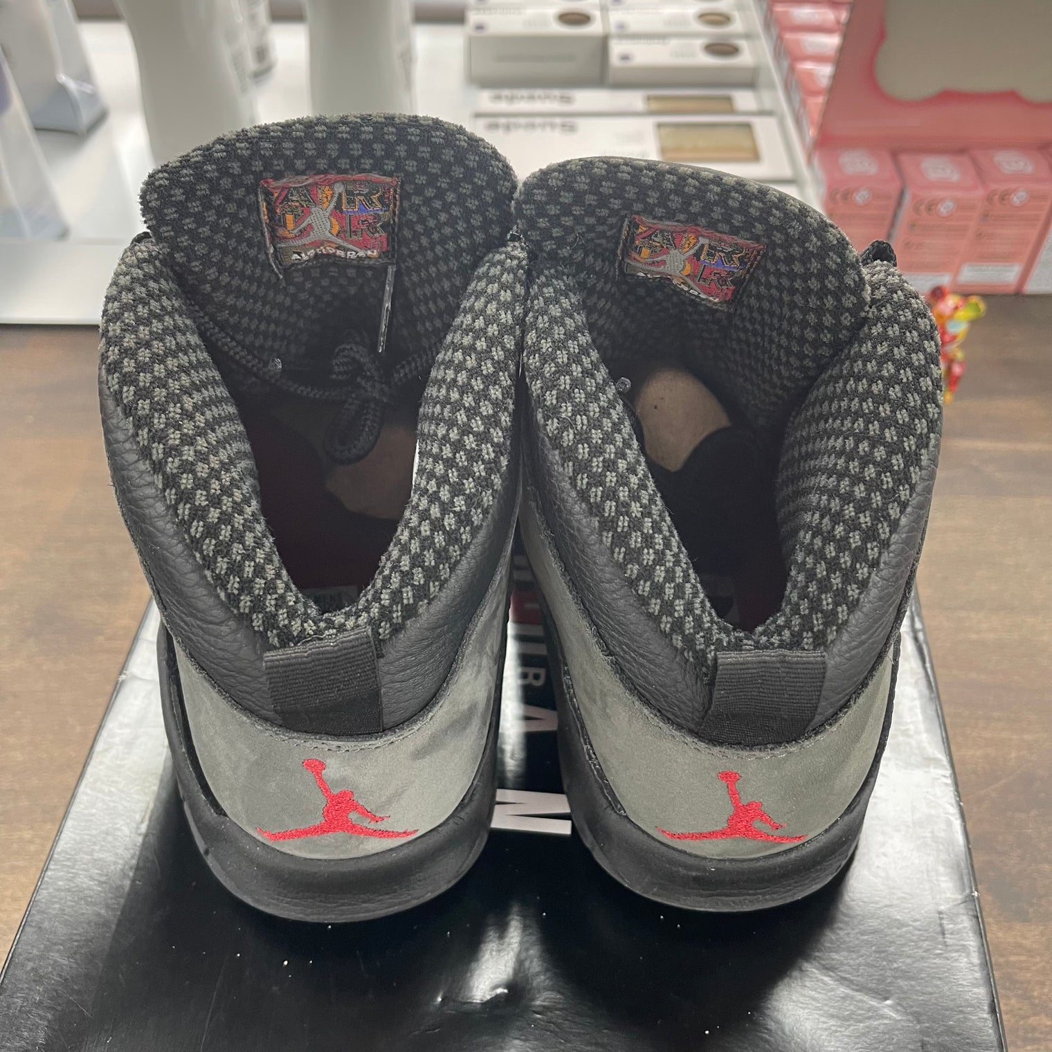 Shadow Jordan 10 (USED)