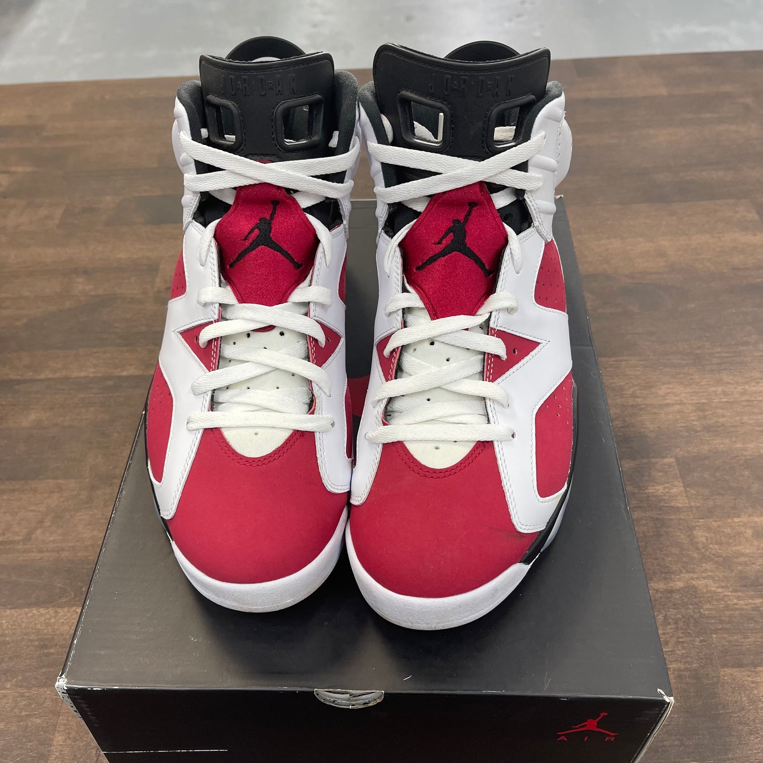 Carmine Jordan 6 Retro (2021) (USED)
