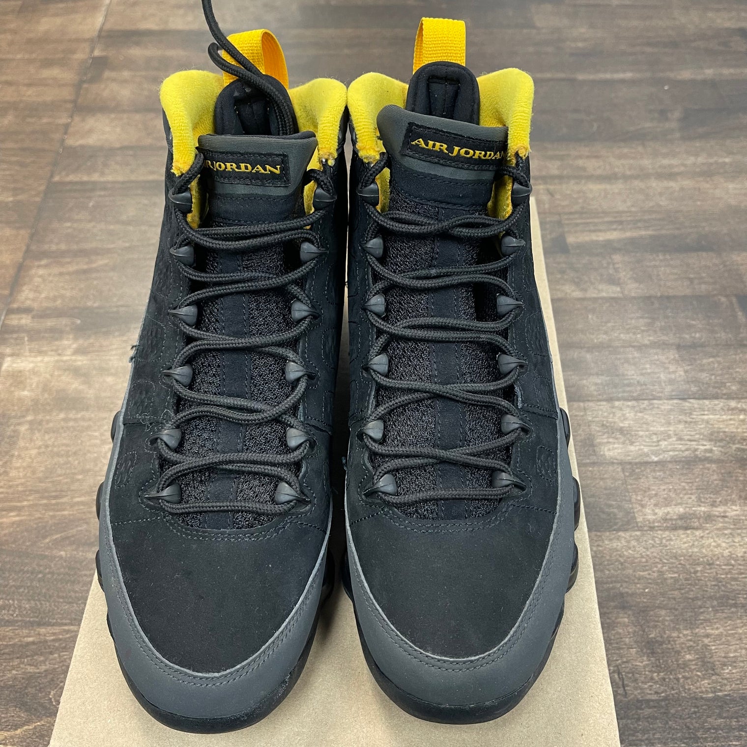 Charcoal University Gold Jordan 9 (USED,No Box)