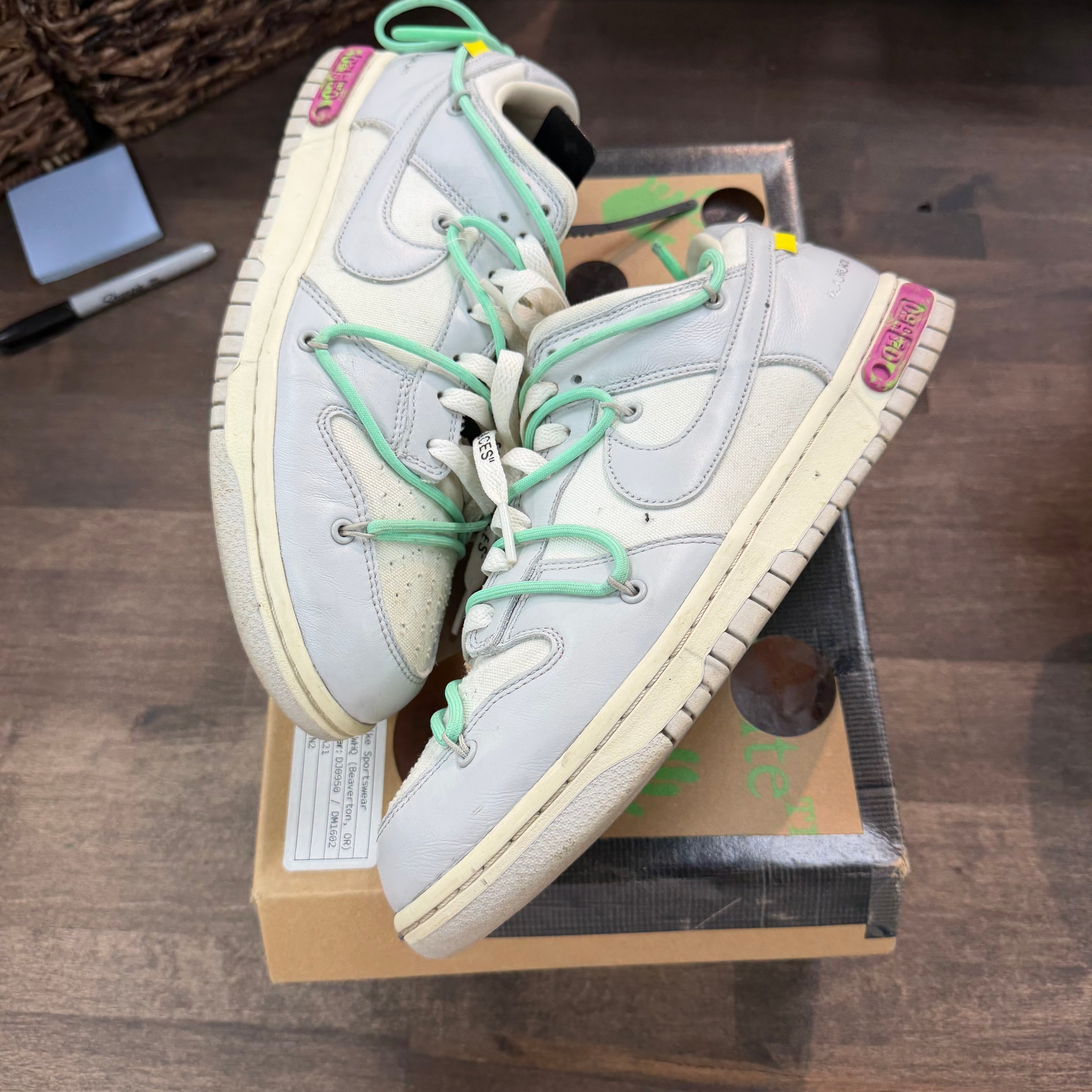 Nike Dunk Low Off-White Lot 4 (US 10.5) (USED) Size 10.5 (Pre-Owned) - Image 1