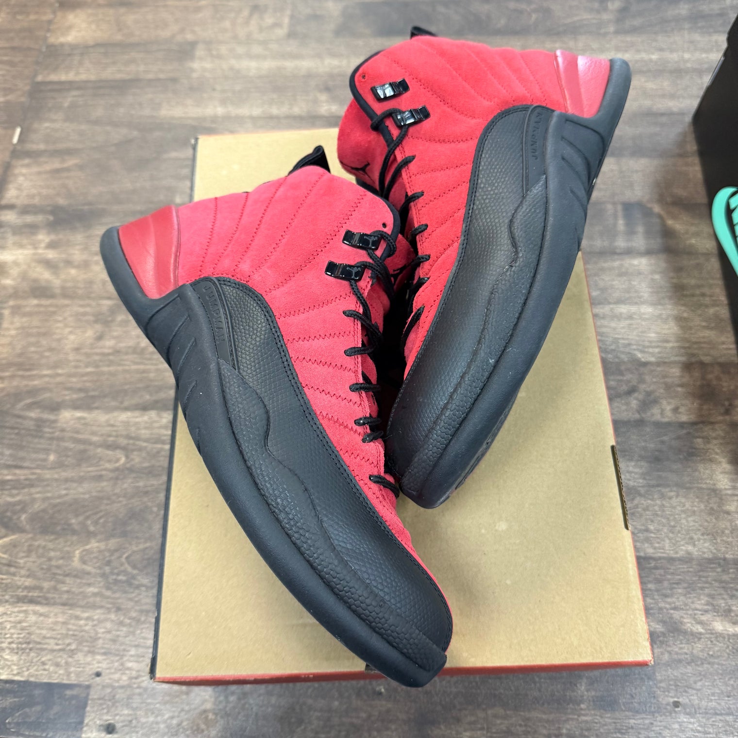 Reverse Flu Game Jordan 12 (USED)