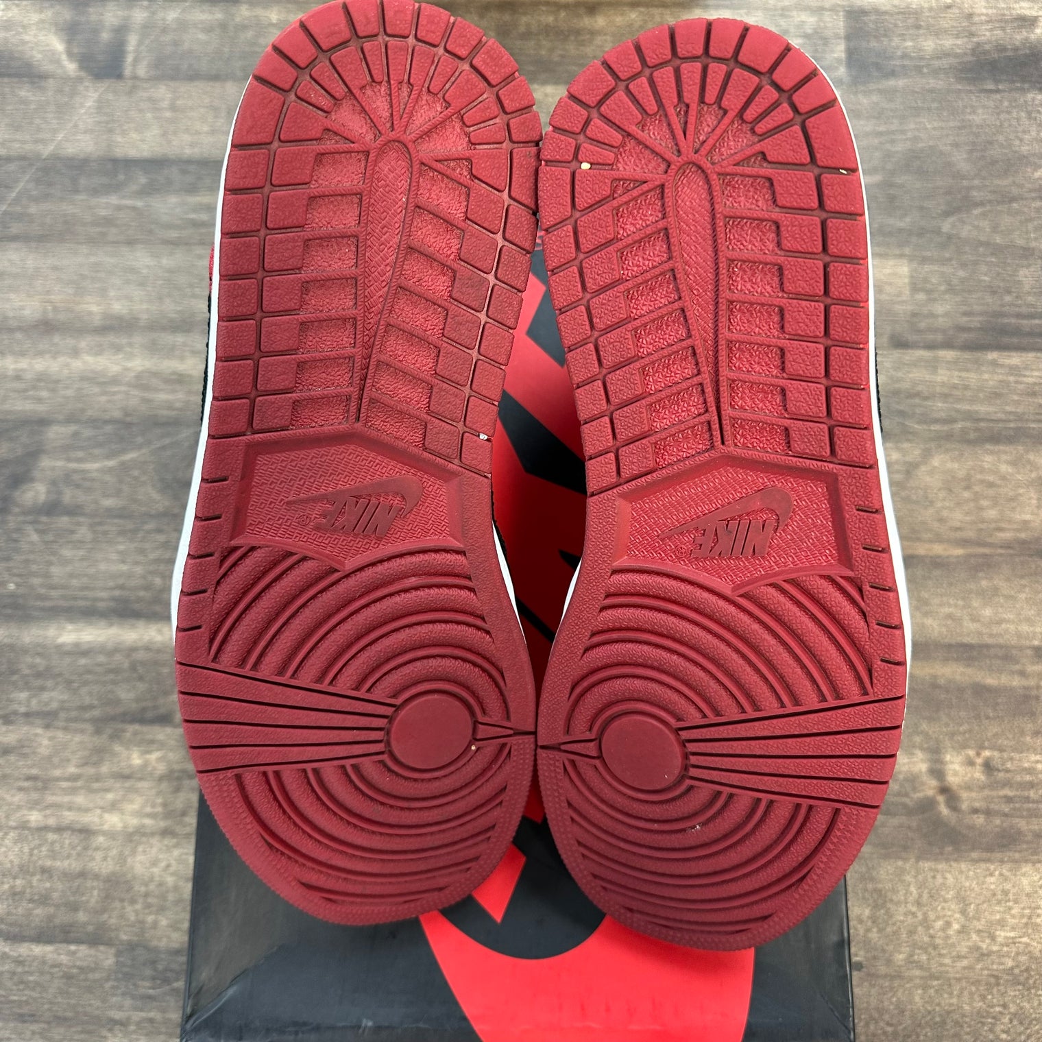 Flyknit Jordan 1 High Bred (USED)