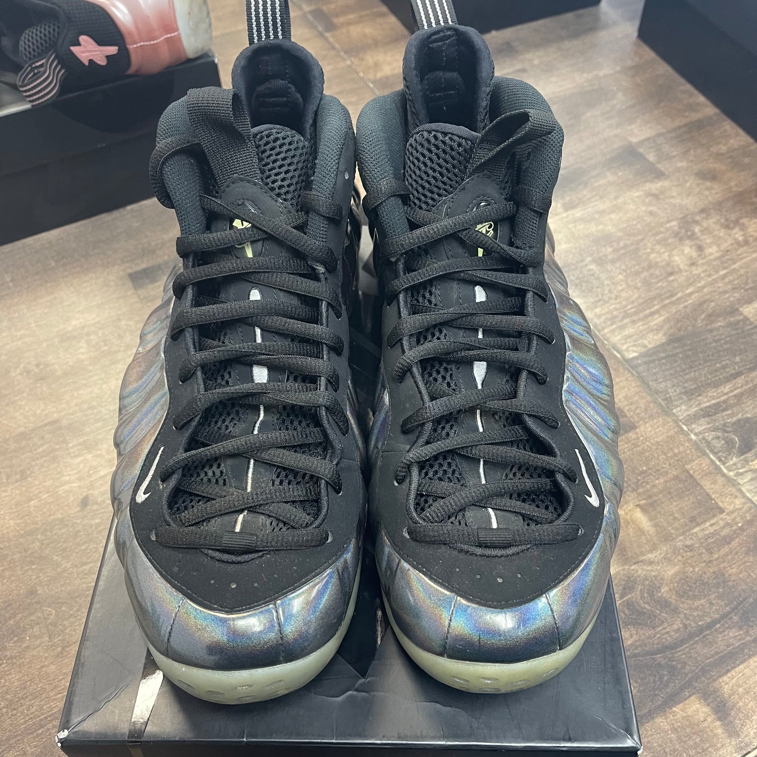 Hologram Nike Foamposite One (USED)