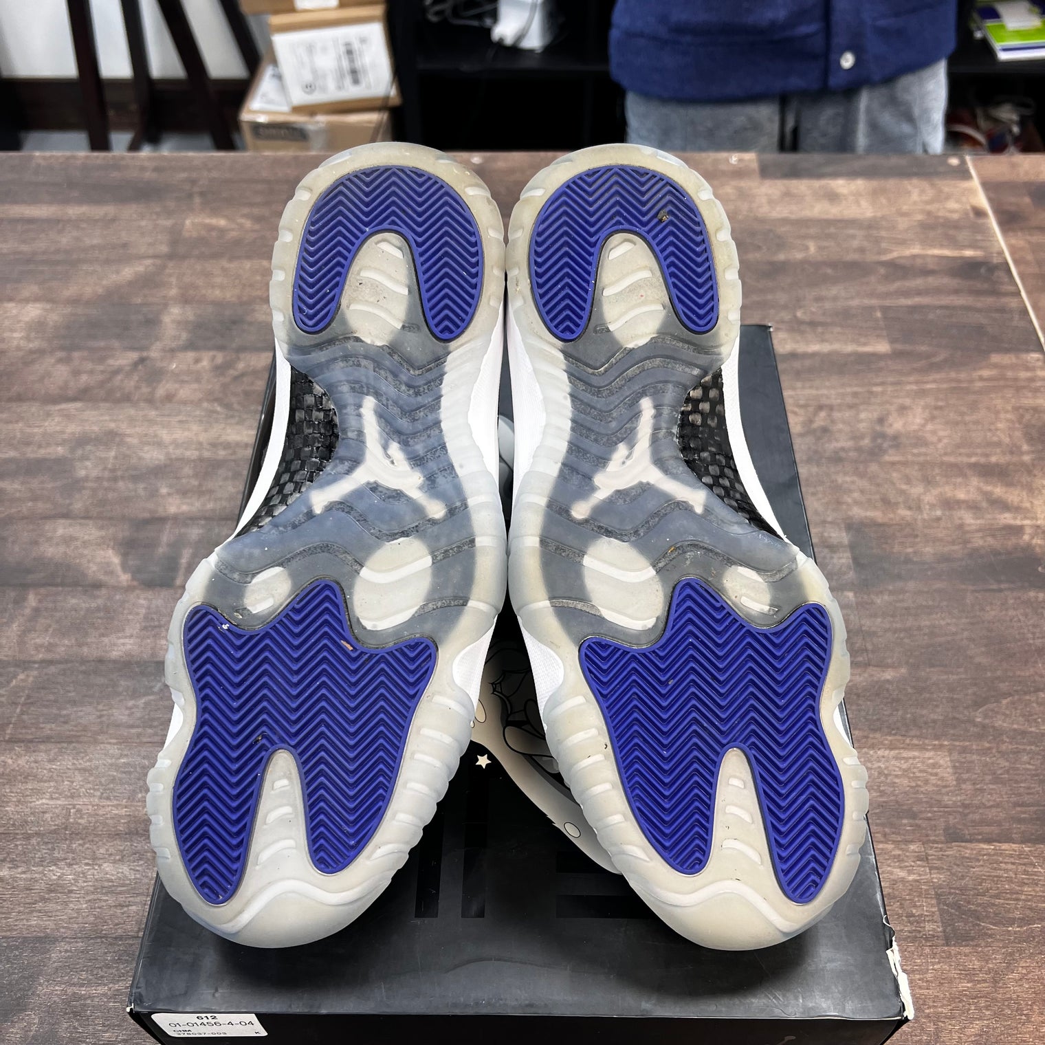 Space Jam Jordan 11 (USED)