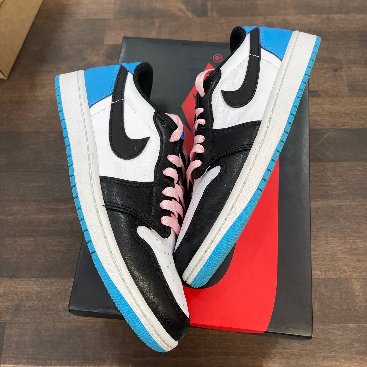 Nike Jordan 1 Low Powder Blue (USED)