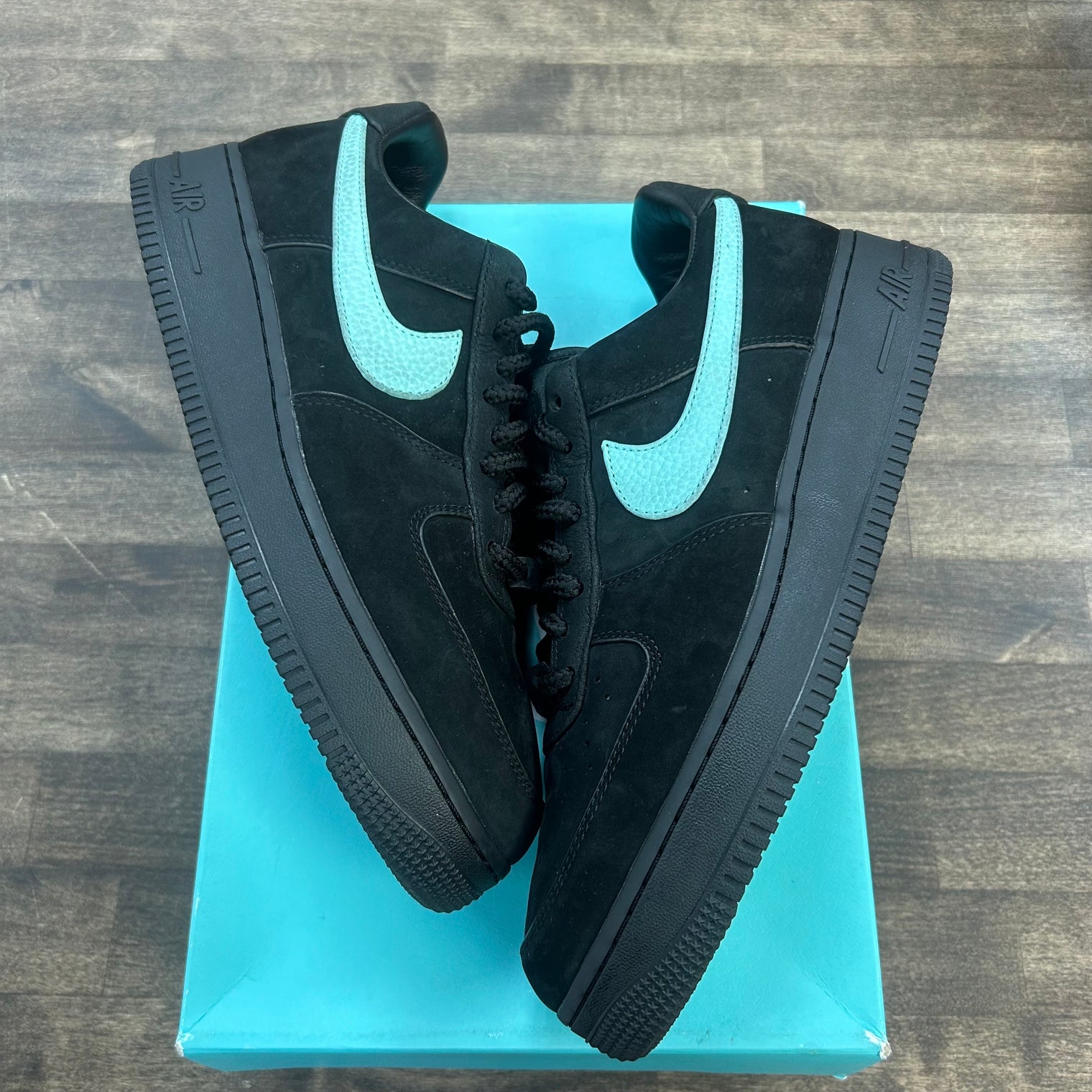 Tiffany & Co. Air Force 1 Low (USED)