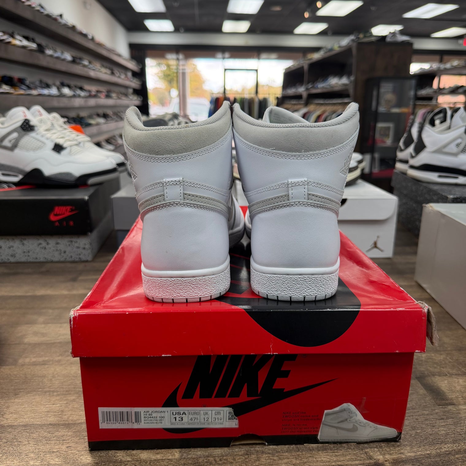 Neutral Grey Jordan 1 Retro High '85 (USED)