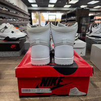 Neutral Grey Jordan 1 Retro High '85 (USED)