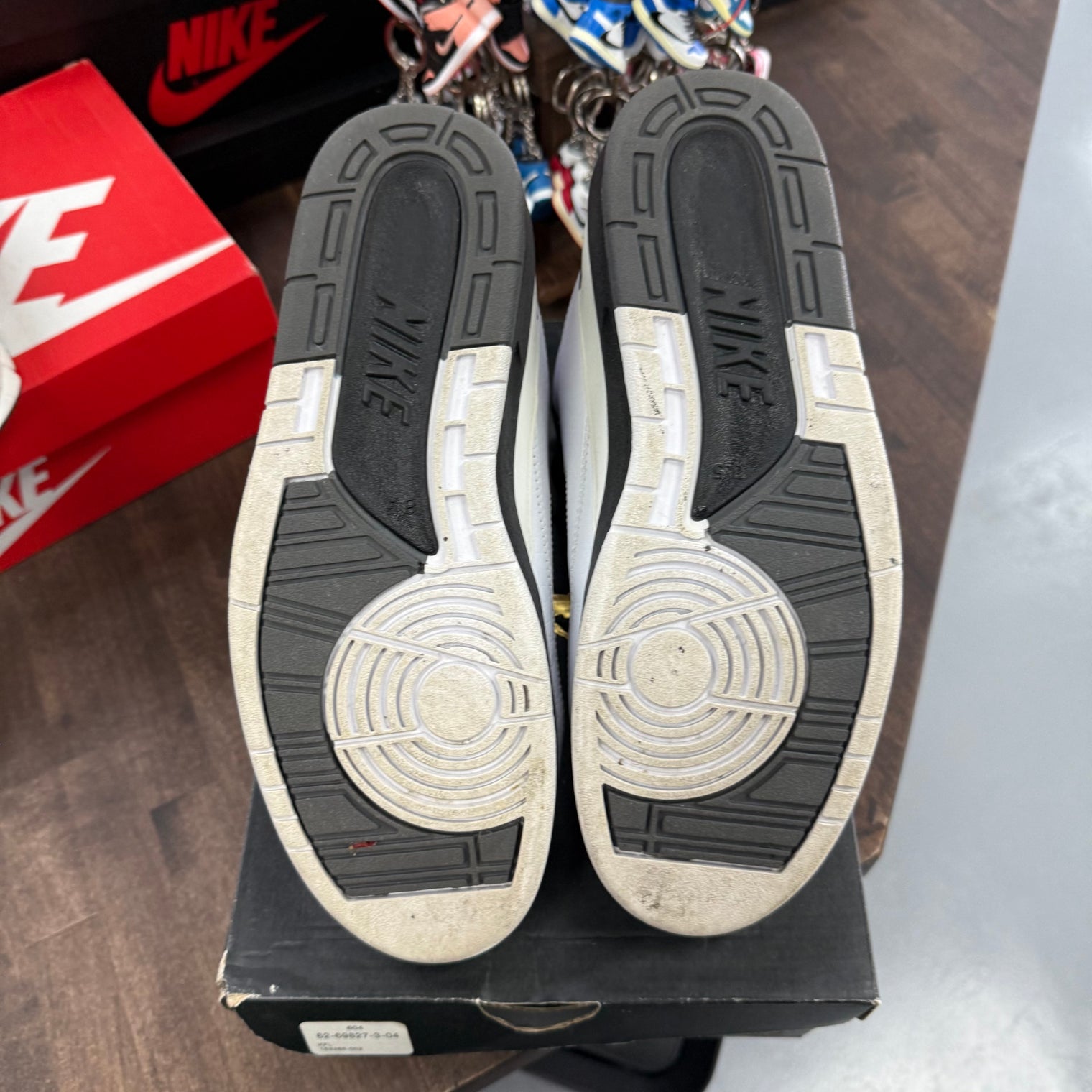 Wing it Jordan 2 Retro (USED, Replacement Box)