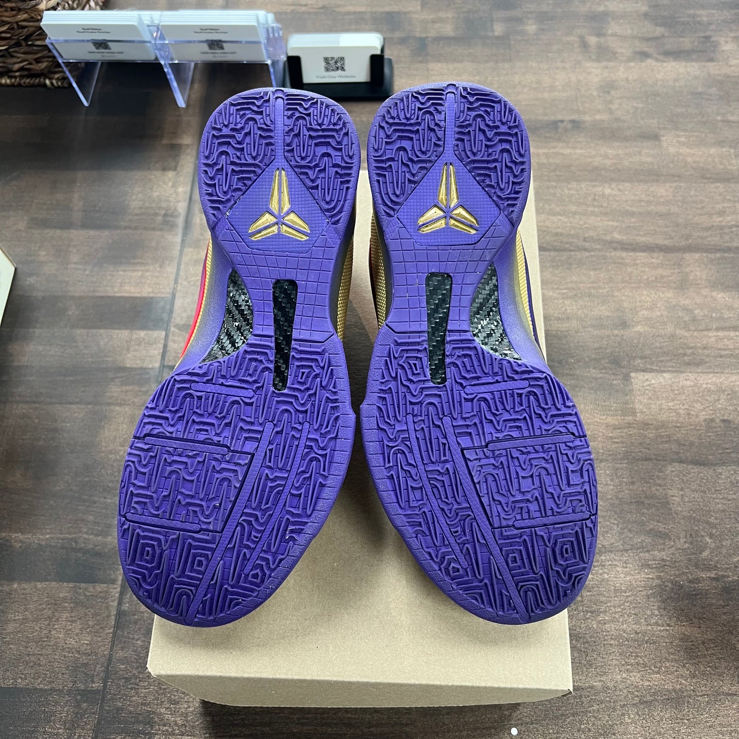 Undefeated Hall Of Fame Kobe 5 (USED, No Box)