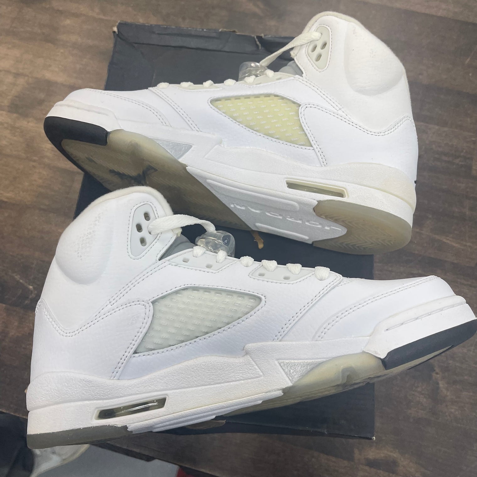 (GS) White Metallic Jordan 5