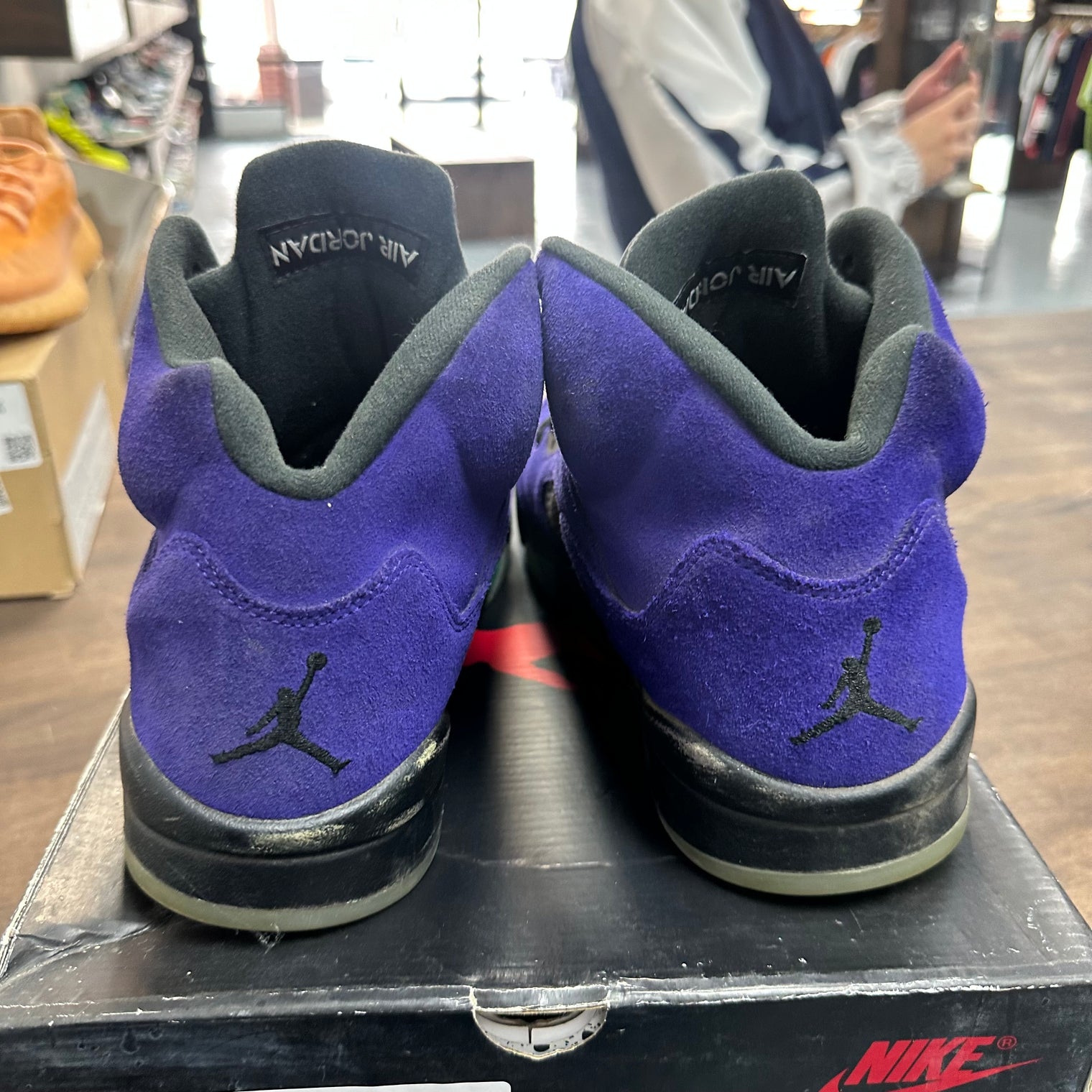 Alternate Grape Jordan 5 (USED)