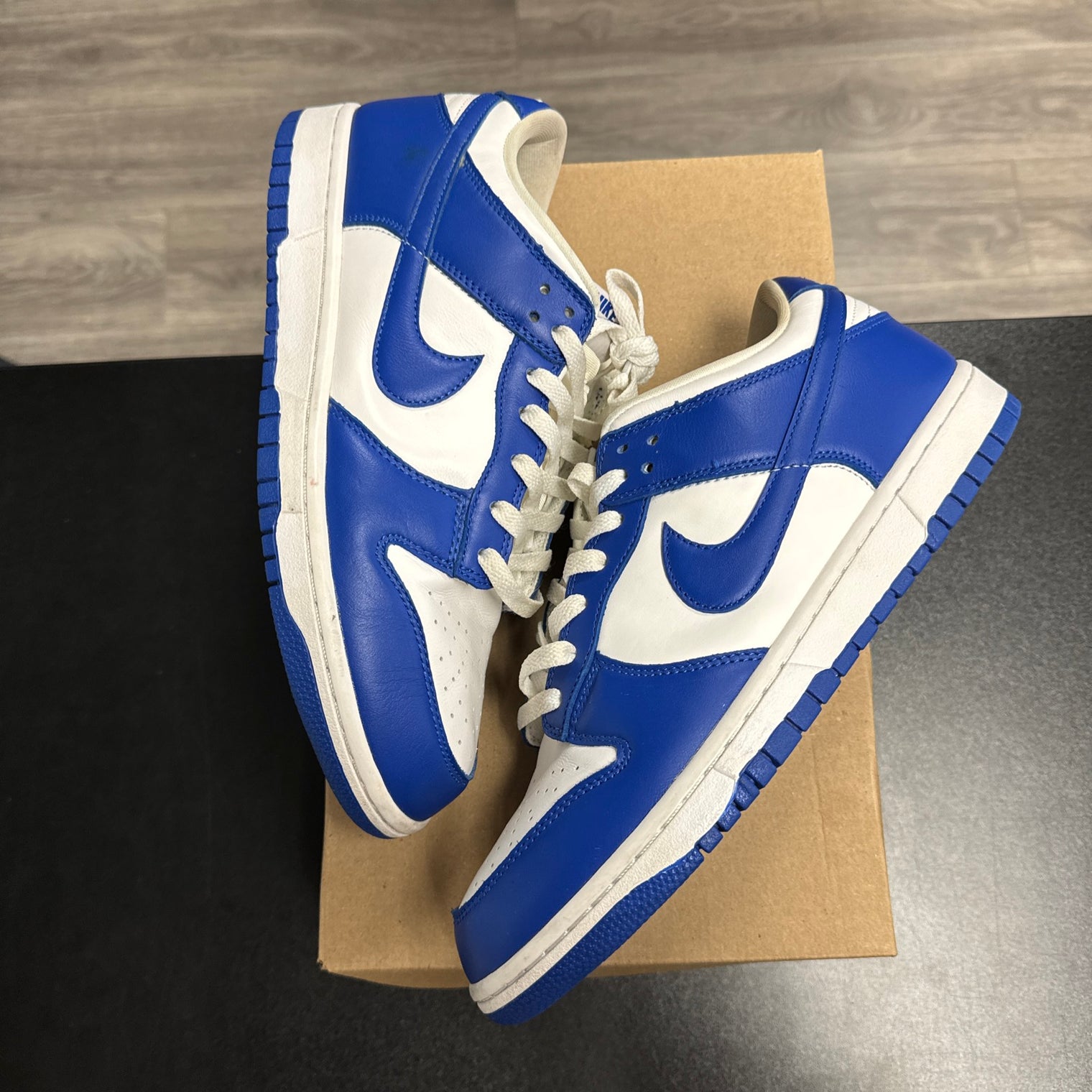 Kentucky Dunk Low (USED, no box)