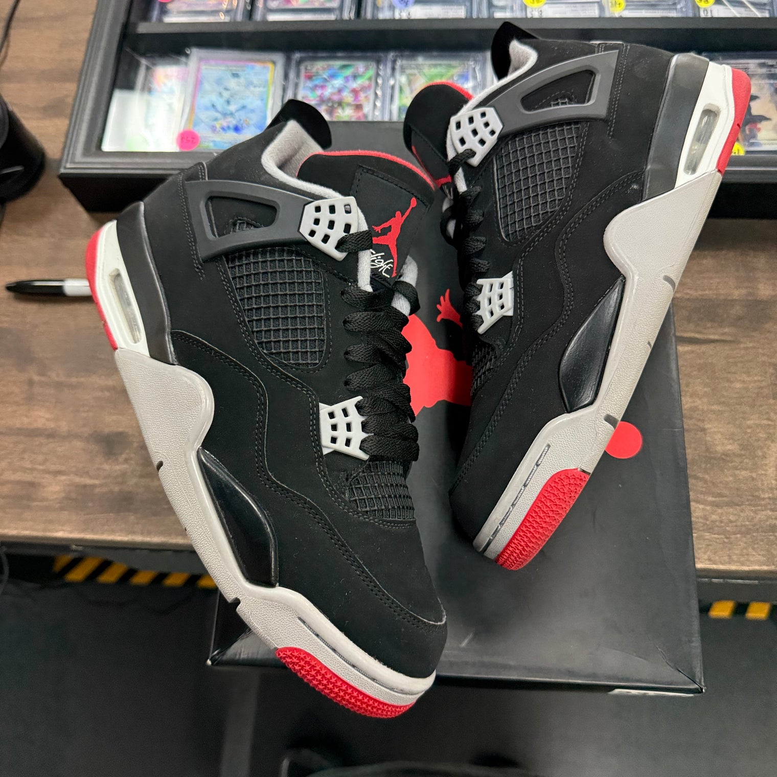 Bred Jordan 4 (2019) (USED)