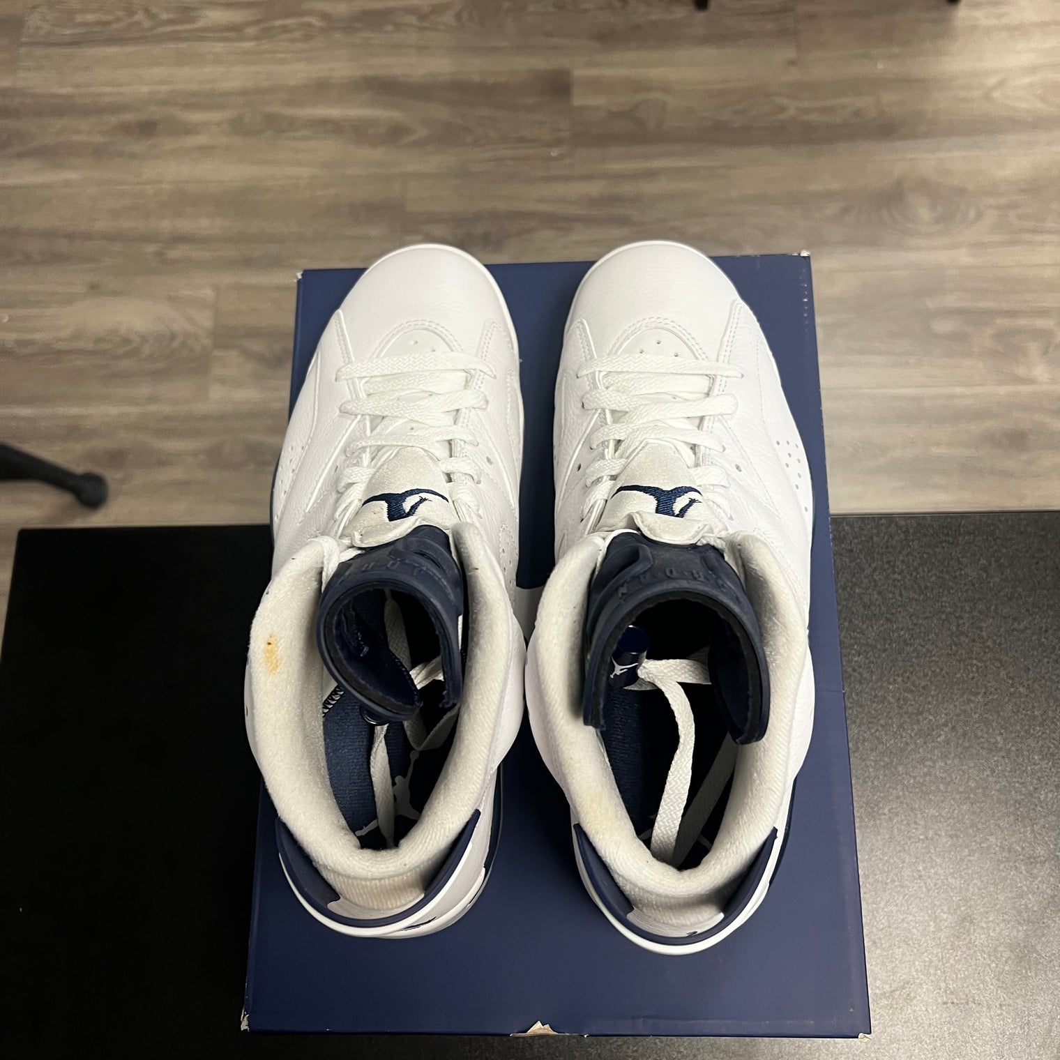Midnight Navy Jordan 6 Retro (USED)