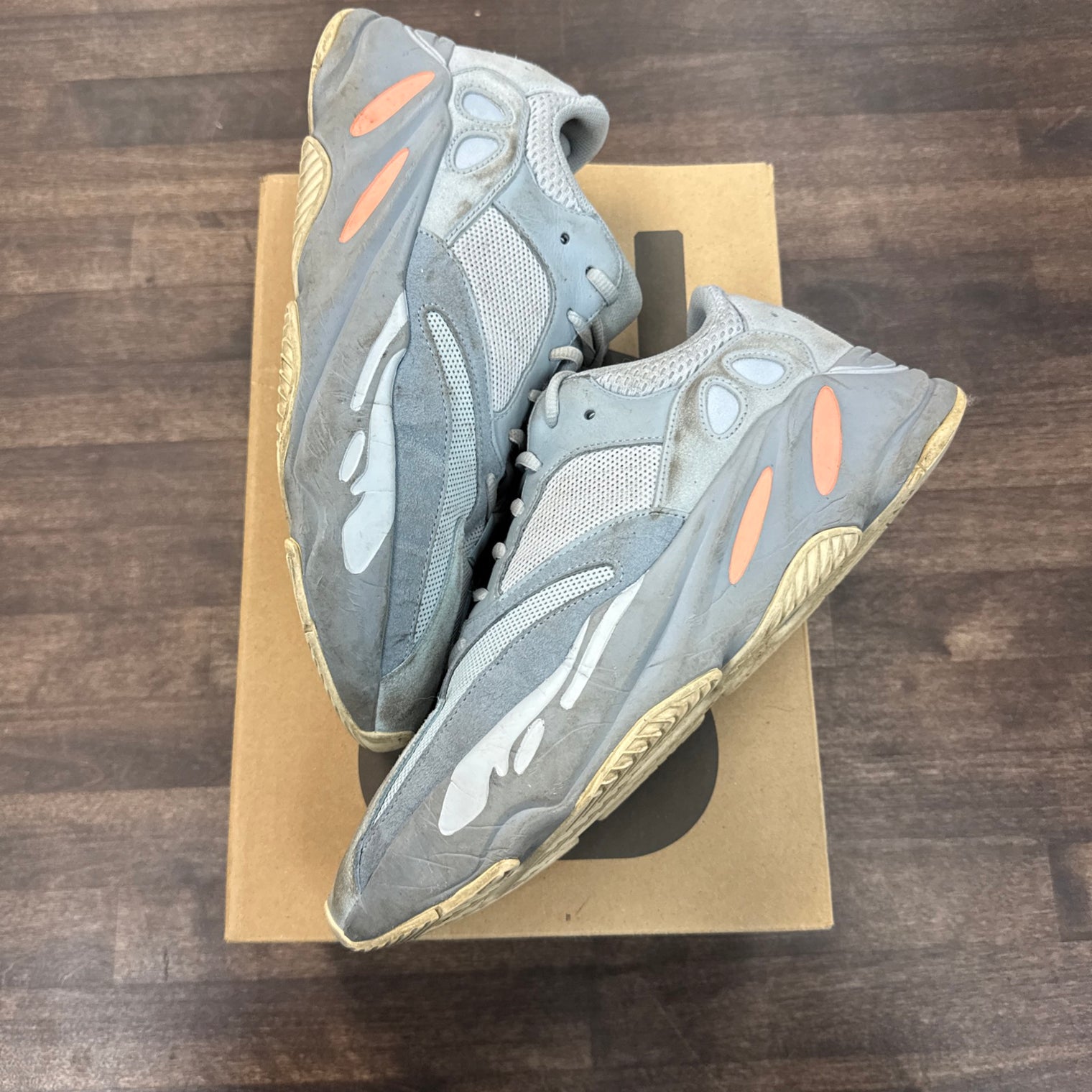 Inertia Yeezy 700 (USED)
