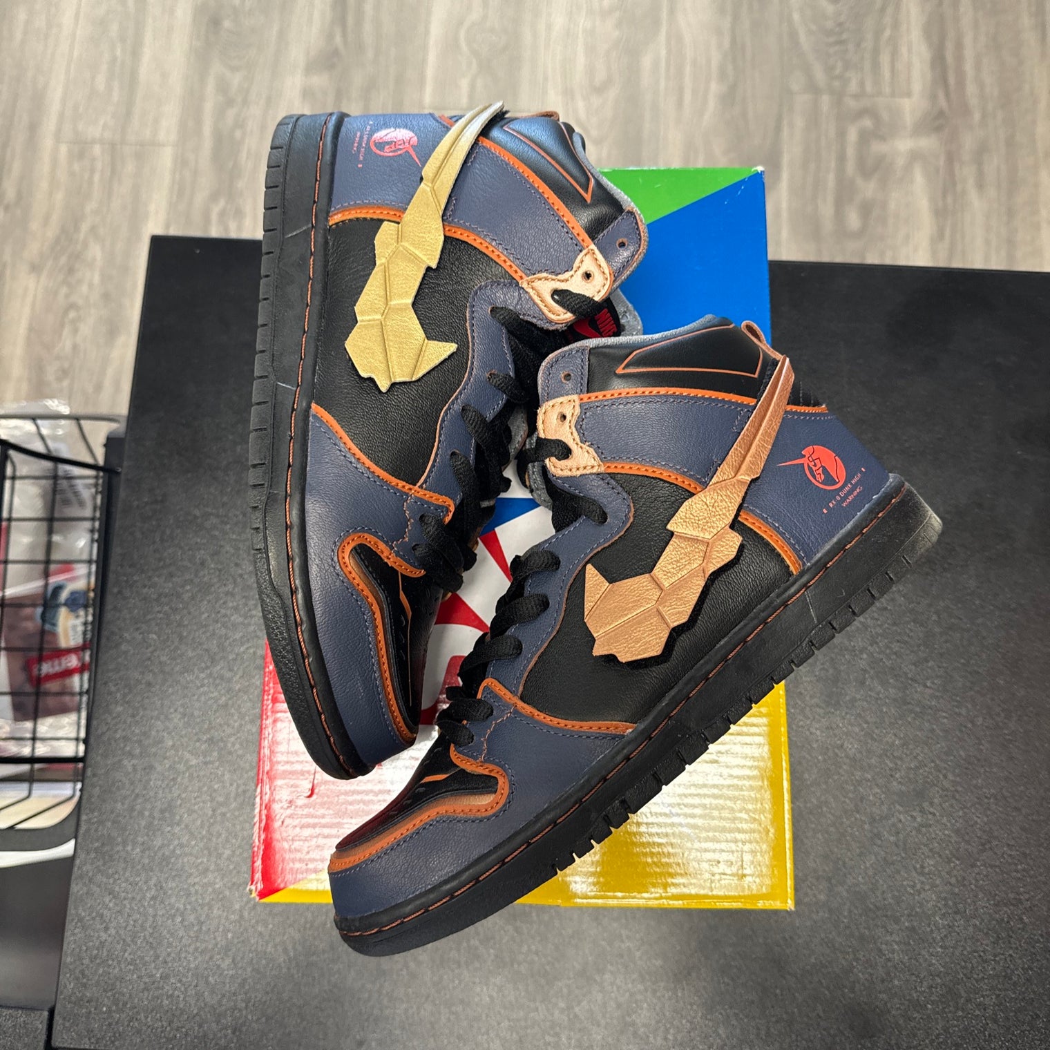 Gundam x Dunk SB High Project Unicorn - Banshee Norn (USED)