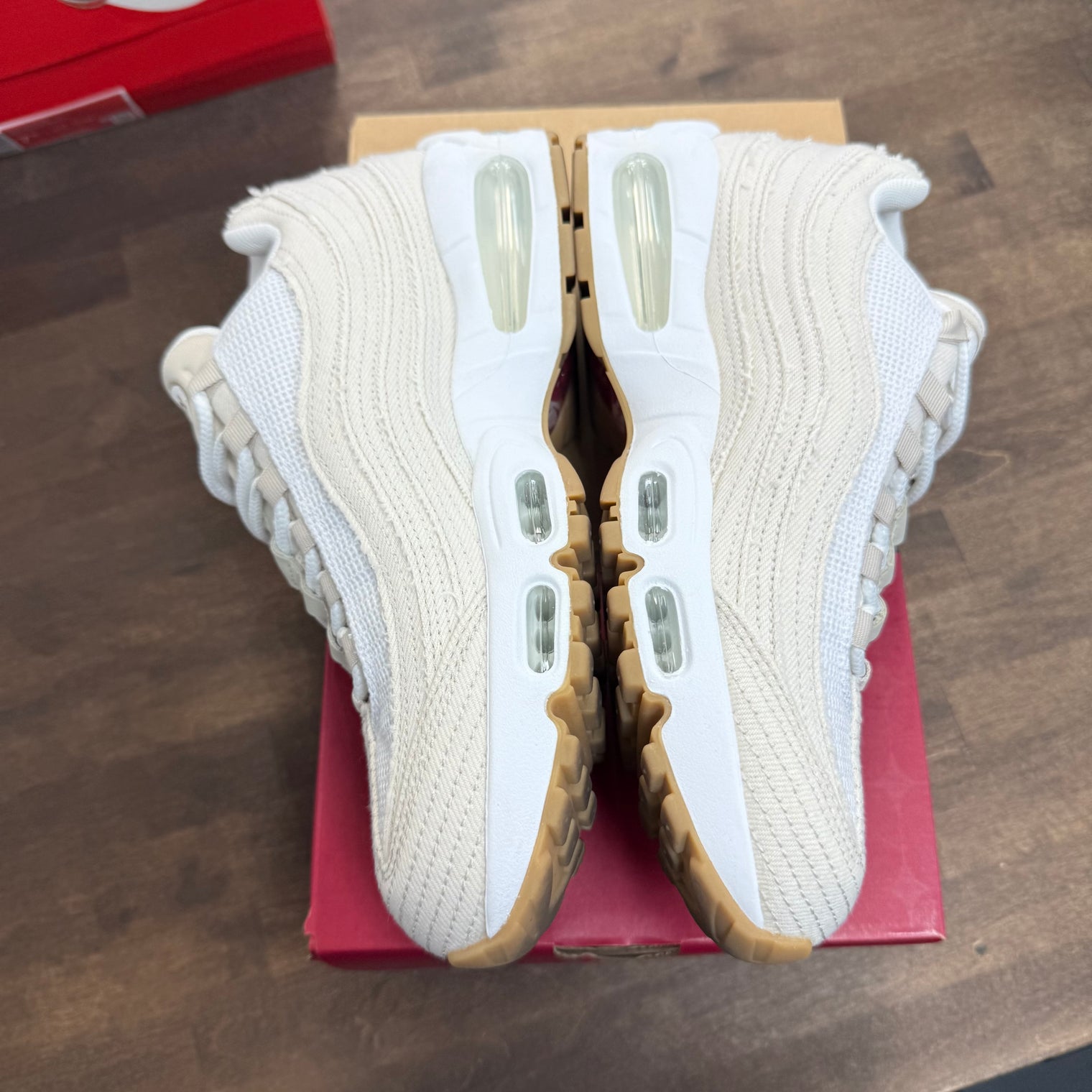Levis Light Orewood Brown Air Max 95 (USED)
