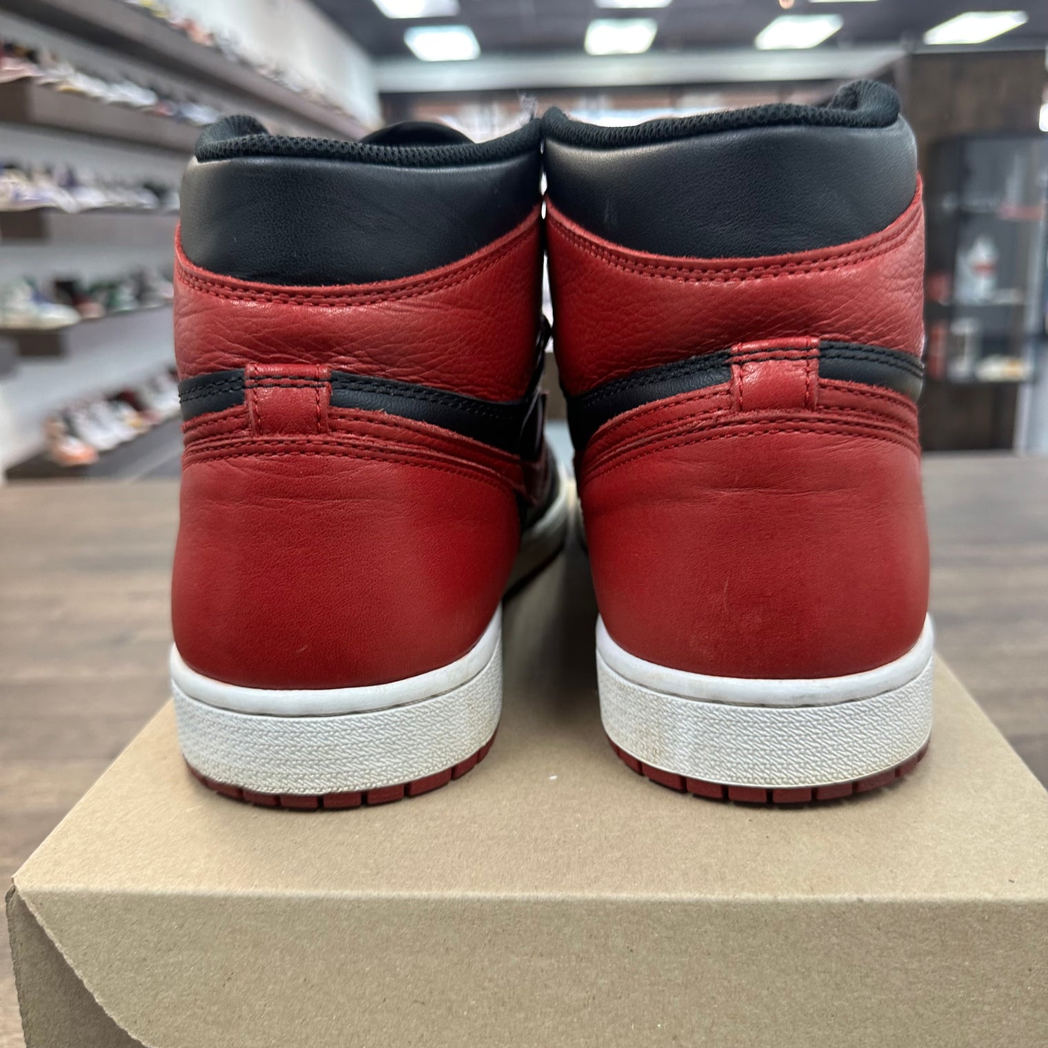 Bred Banned Jordan 1 High (USED,No Box)