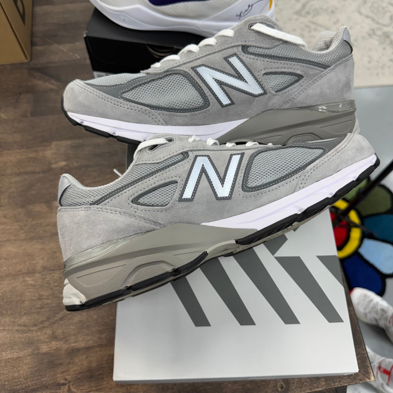 MiUSA Grey Silver New Balance 990v4 (USED)